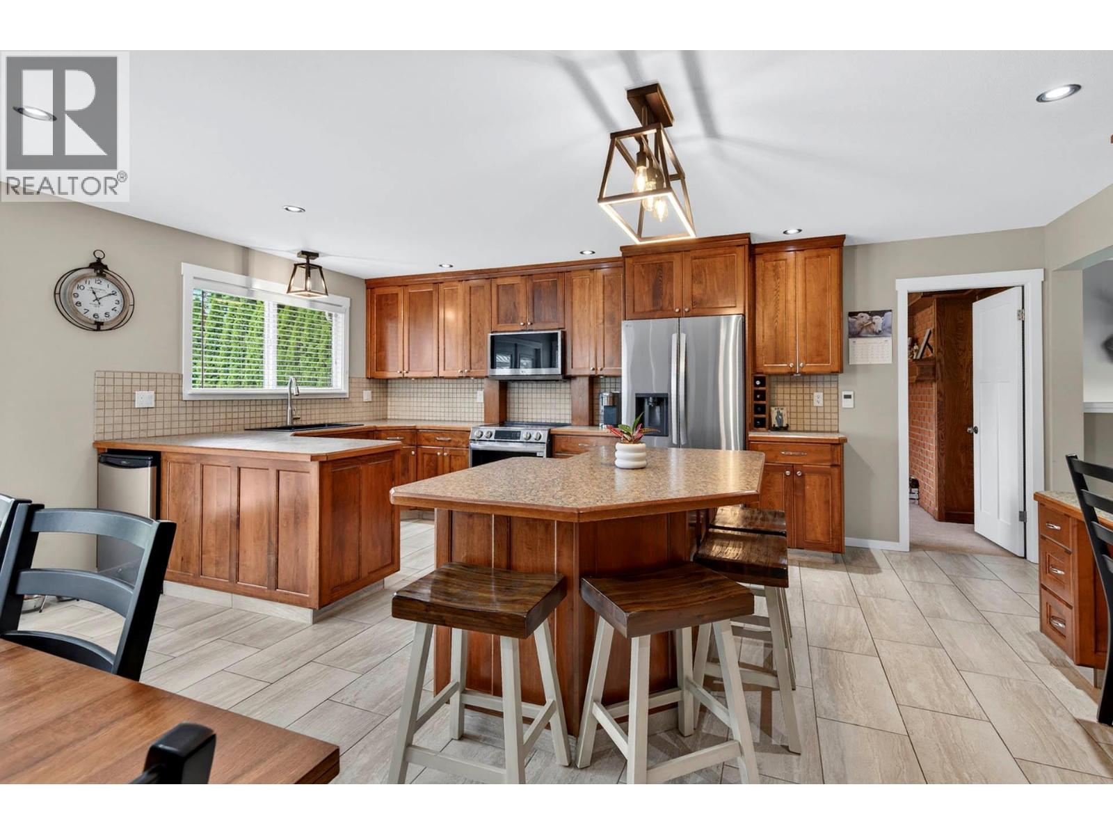6451 Beaver Crescent, Kamloops, British Columbia  V2C 4V2 - Photo 13 - 10389729