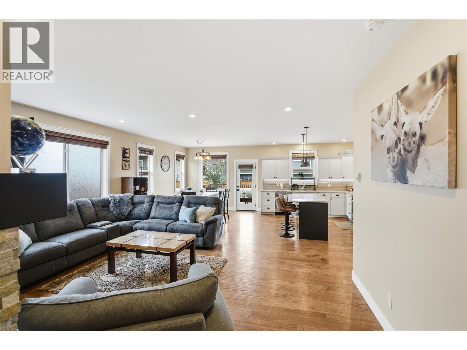 3010 Hilton Drive, Merritt, British Columbia  V1K 0B2 - Photo 10 - 10389667