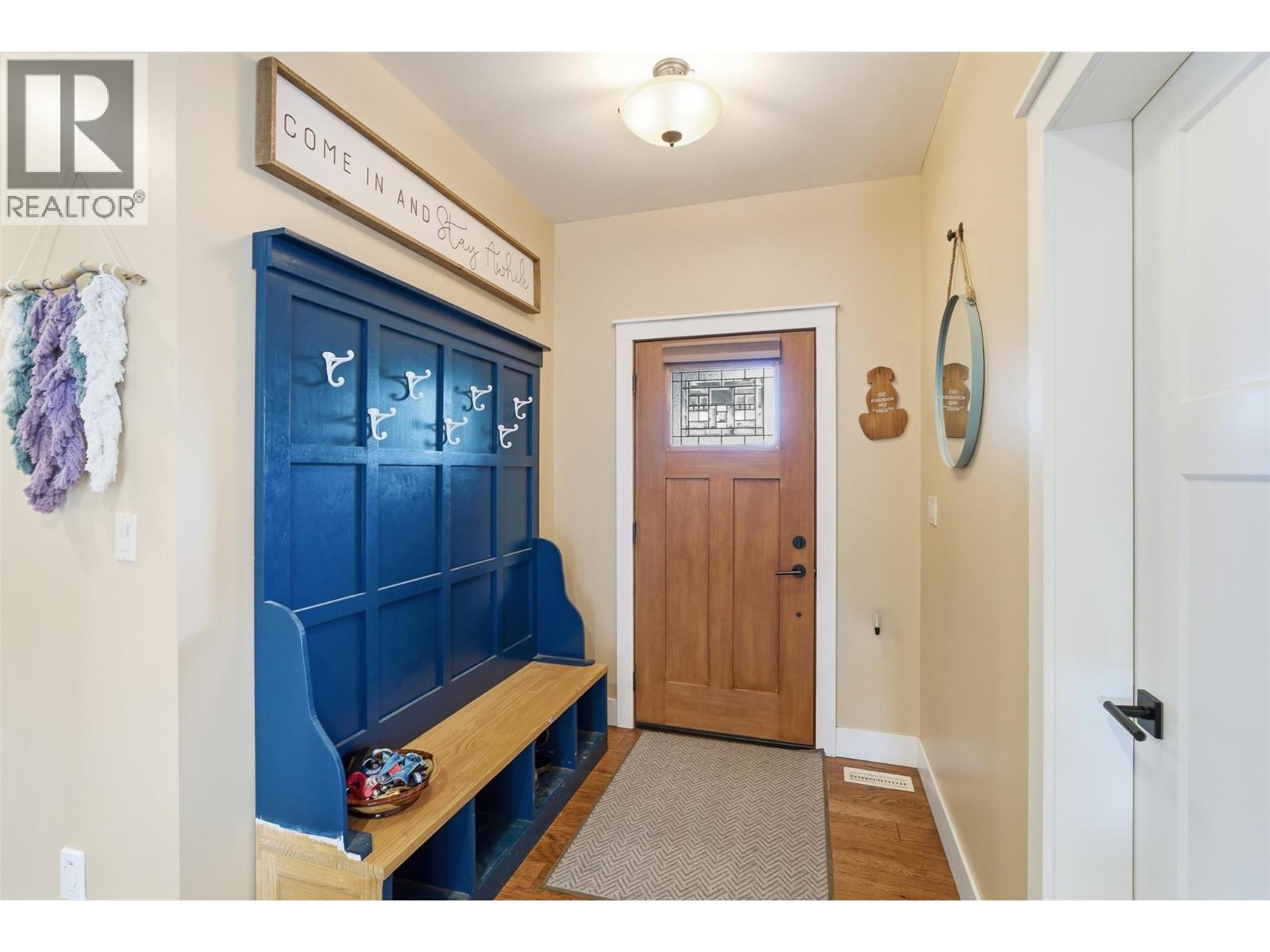 3010 Hilton Drive, Merritt, British Columbia  V1K 0B2 - Photo 3 - 10389667