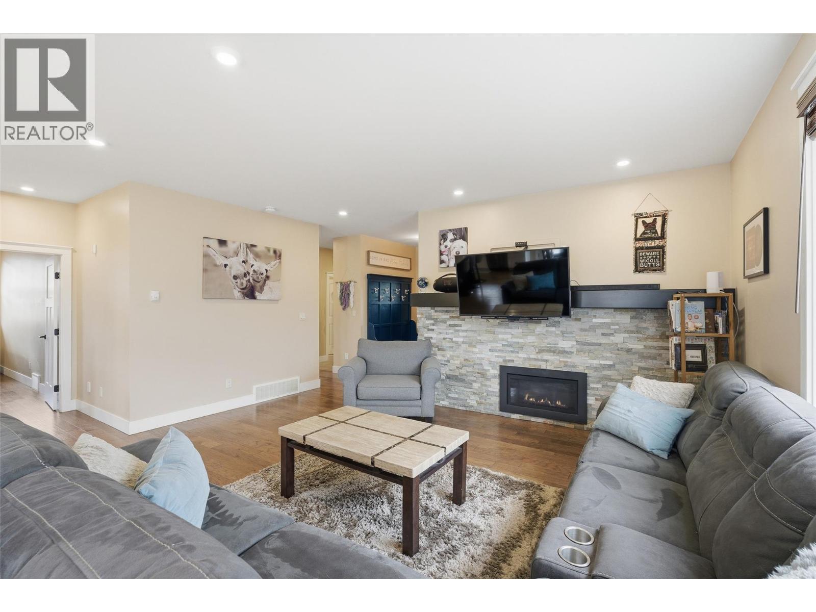 3010 Hilton Drive, Merritt, British Columbia  V1K 0B2 - Photo 31 - 10389667