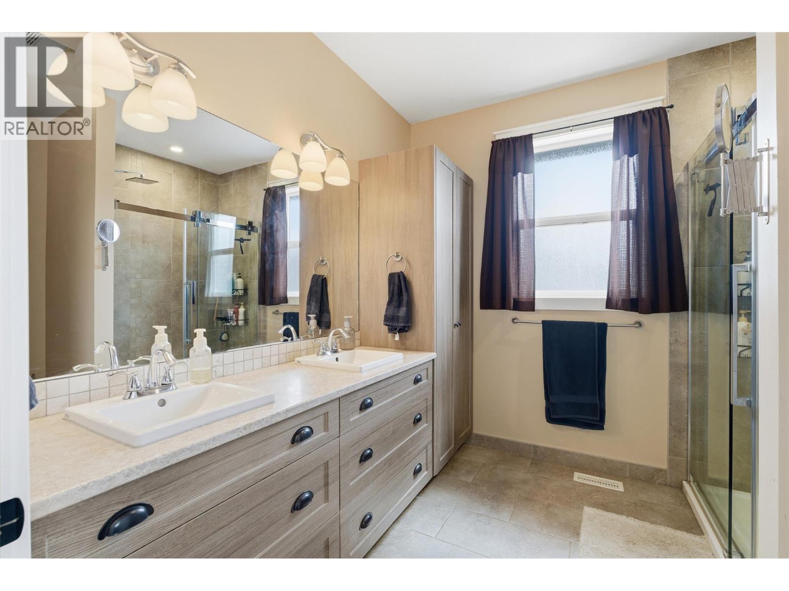 3010 Hilton Drive, Merritt, British Columbia  V1K 0B2 - Photo 39 - 10389667
