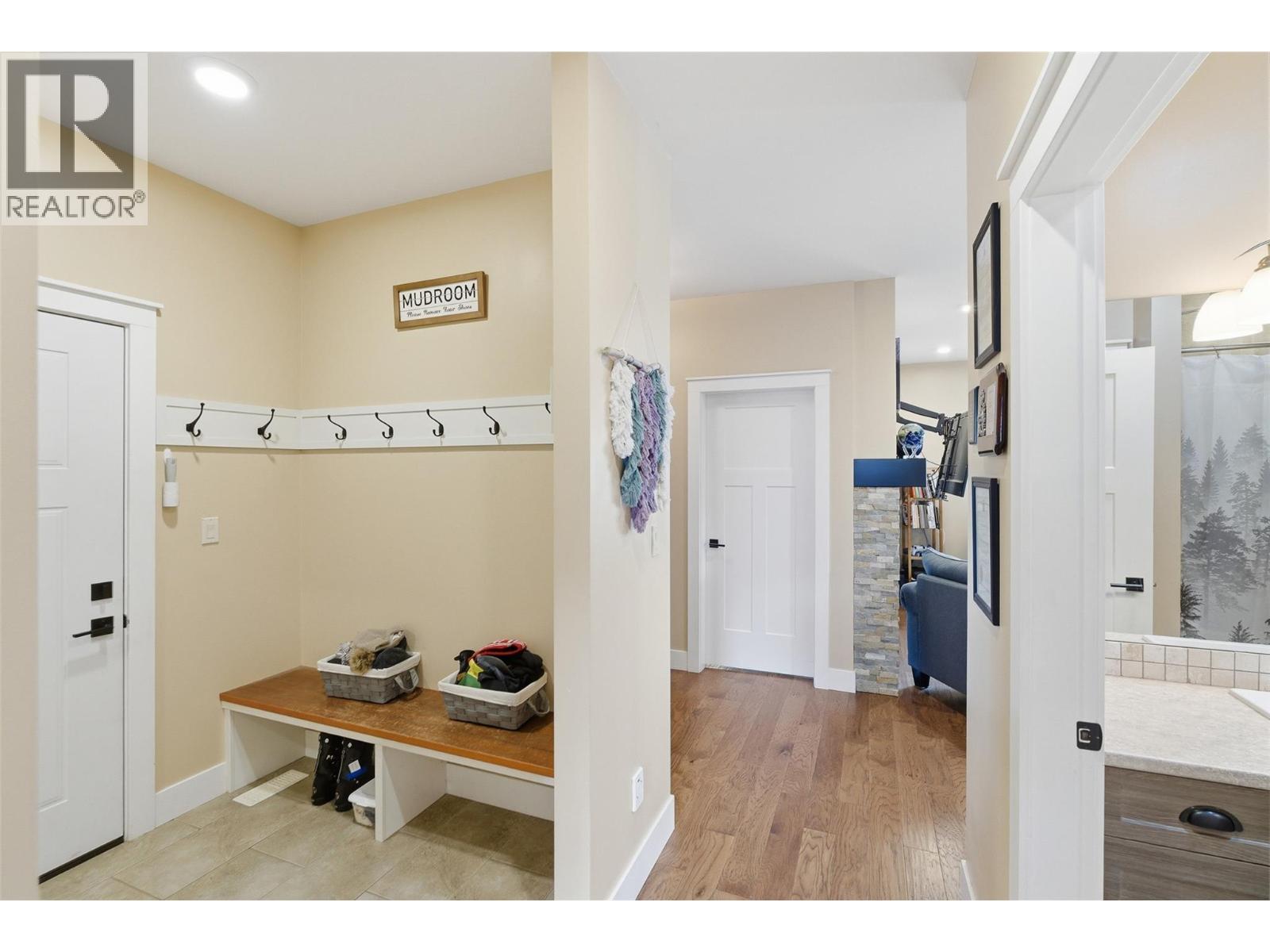 3010 Hilton Drive, Merritt, British Columbia  V1K 0B2 - Photo 46 - 10389667