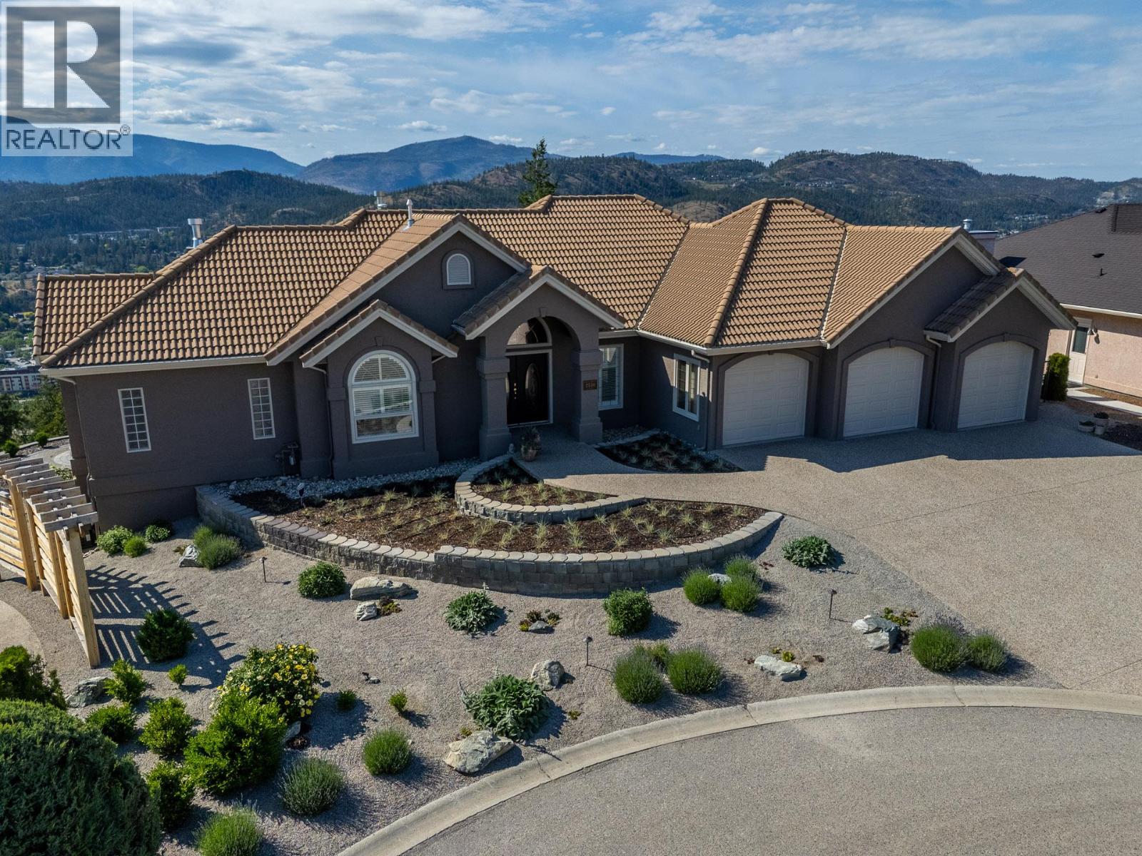 2150 Breckenridge Court, kelowna, British Columbia