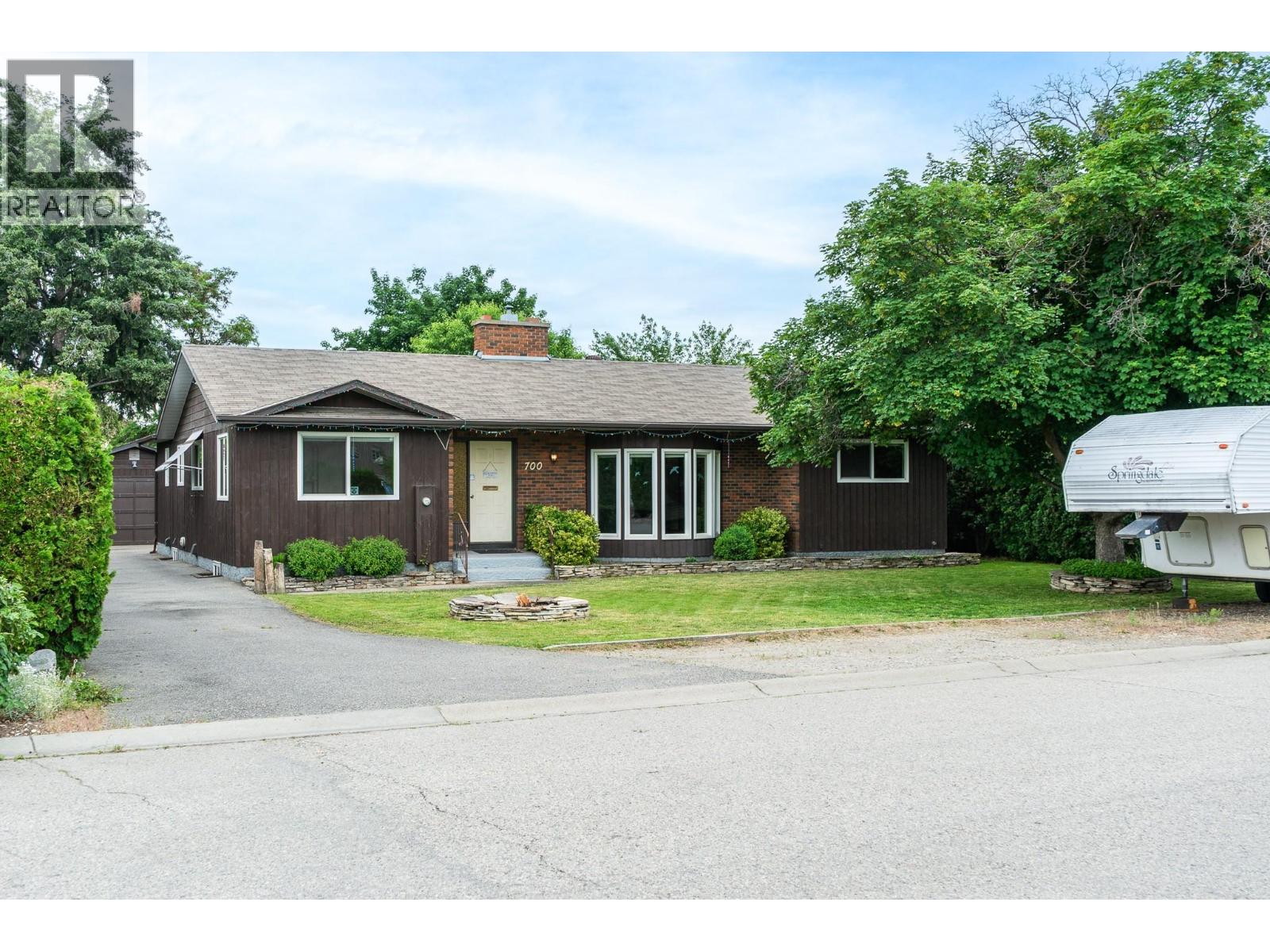 700 Richards Road, Kelowna, British Columbia  V1X 2X6 - Photo 1 - 10389221