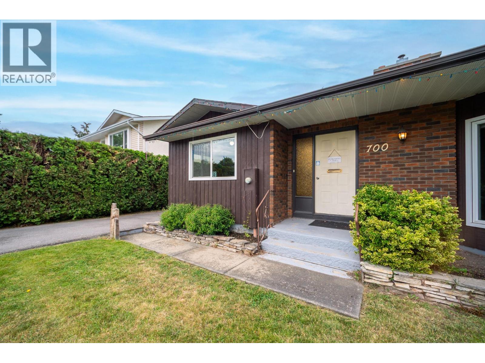 700 Richards Road, Kelowna, British Columbia  V1X 2X6 - Photo 2 - 10389221