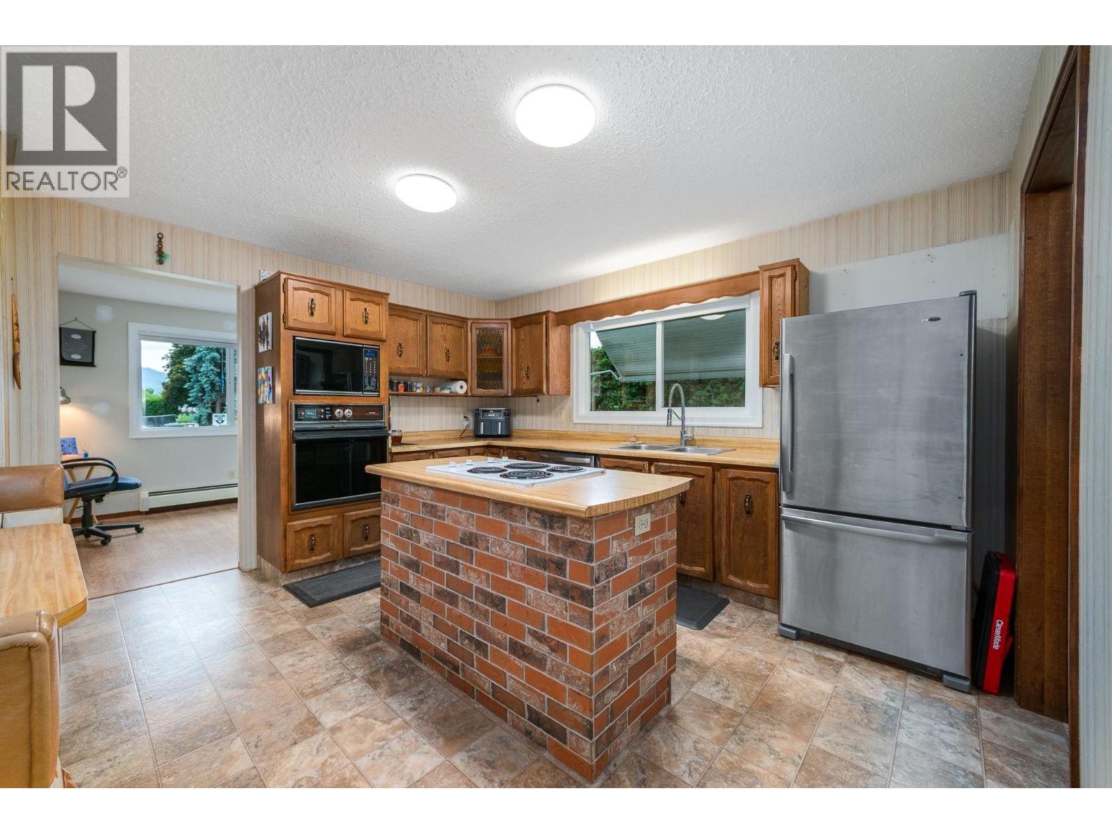 700 Richards Road, Kelowna, British Columbia  V1X 2X6 - Photo 4 - 10389221