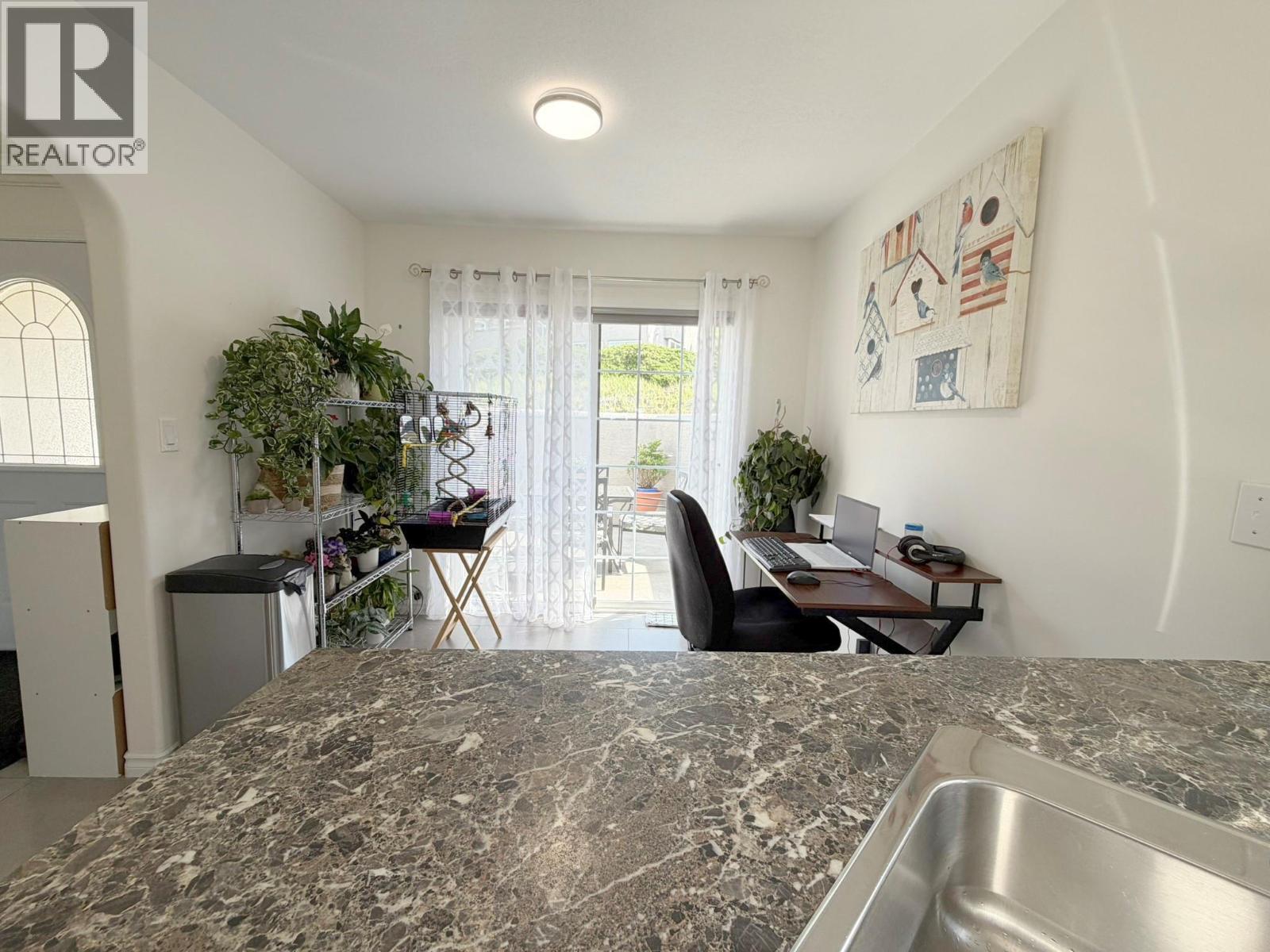 2080 Pacific Way Unit# 33, Kamloops, British Columbia  V1S 1V3 - Photo 6 - 10389607