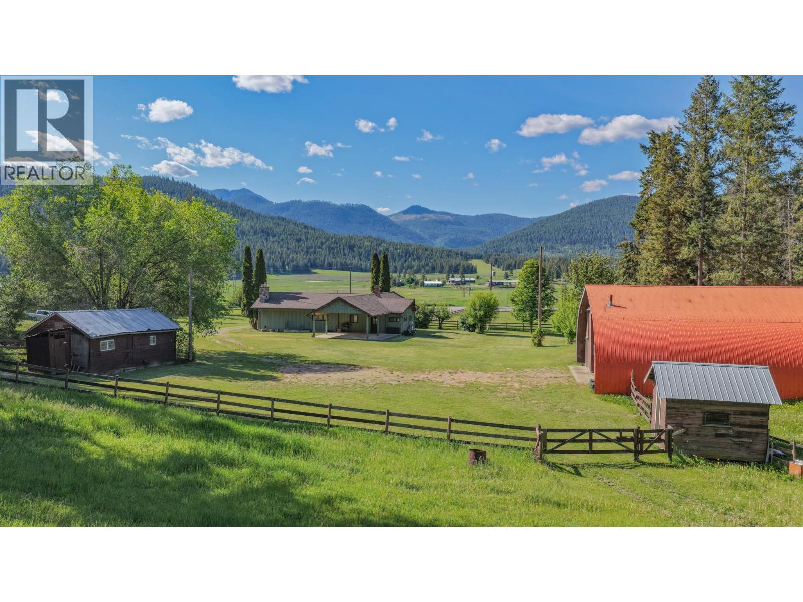 2471 6 Highway, Lumby, British Columbia  V0E 2G1 - Photo 1 - 10389113