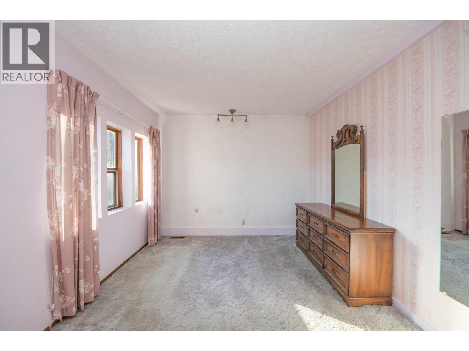 2471 6 Highway, Lumby, British Columbia  V0E 2G1 - Photo 33 - 10389113