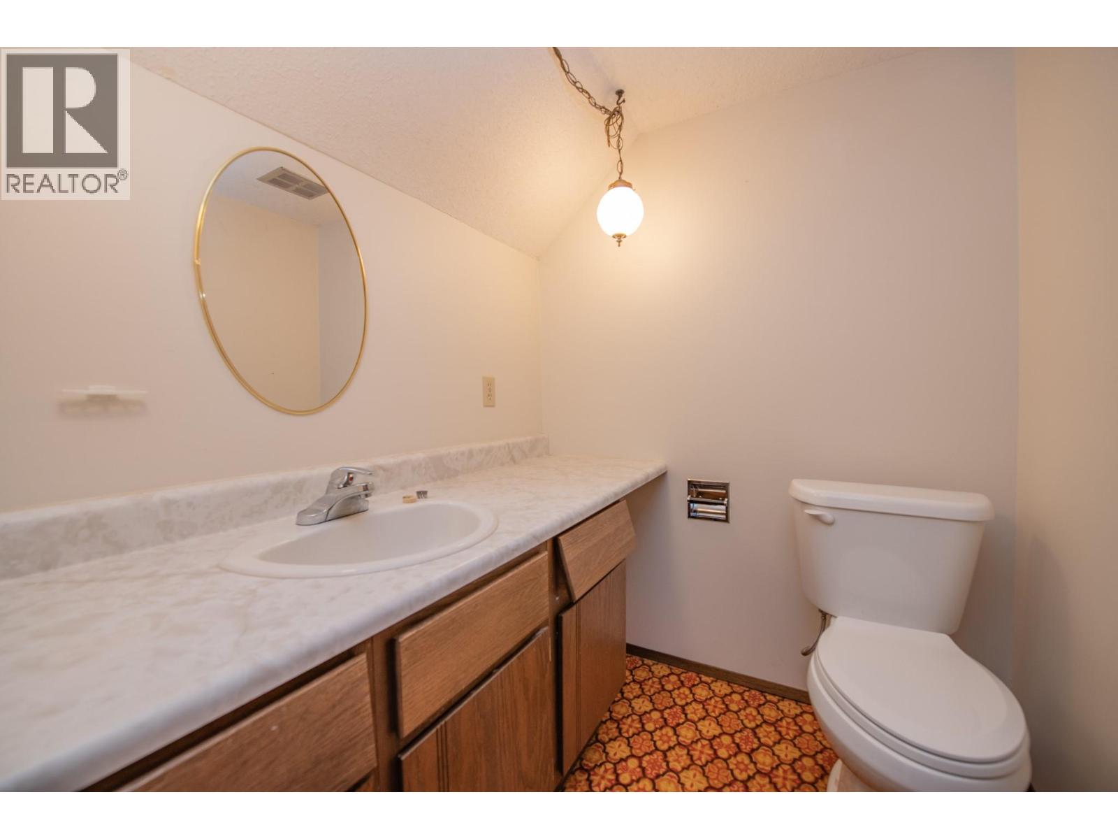 2471 6 Highway, Lumby, British Columbia  V0E 2G1 - Photo 44 - 10389113