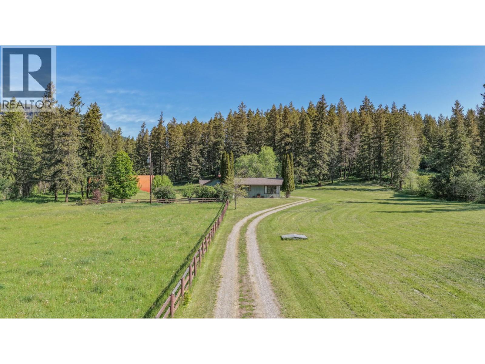 2471 6 Highway, Lumby, British Columbia  V0E 2G1 - Photo 55 - 10389113