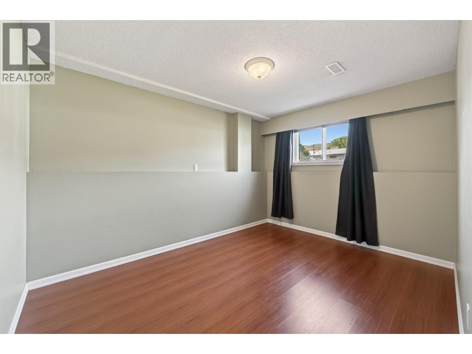 2551 Parkcrest Avenue, Kamloops, British Columbia  V2B 4Y4 - Photo 34 - 10389606