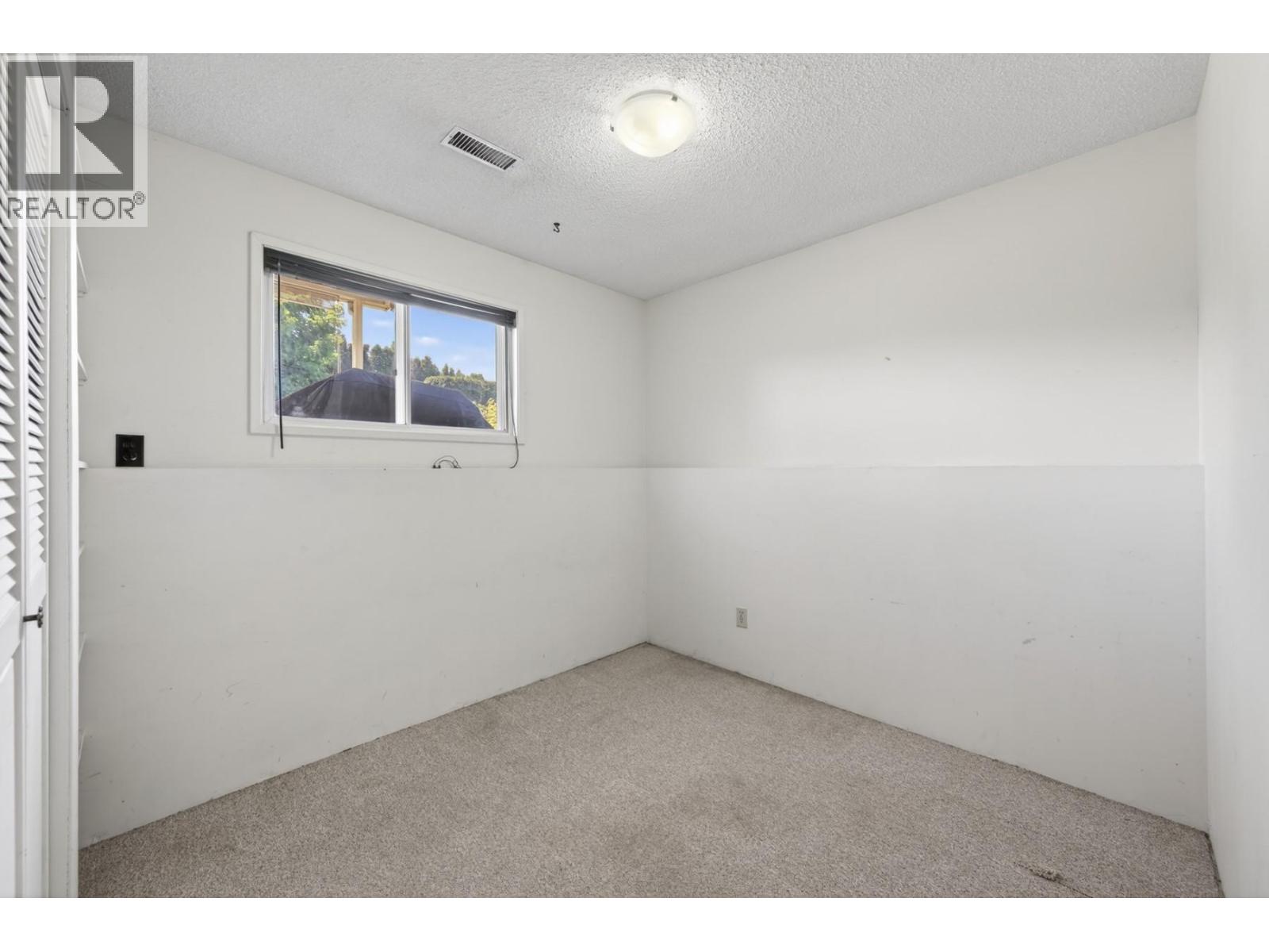 2551 Parkcrest Avenue, Kamloops, British Columbia  V2B 4Y4 - Photo 36 - 10389606