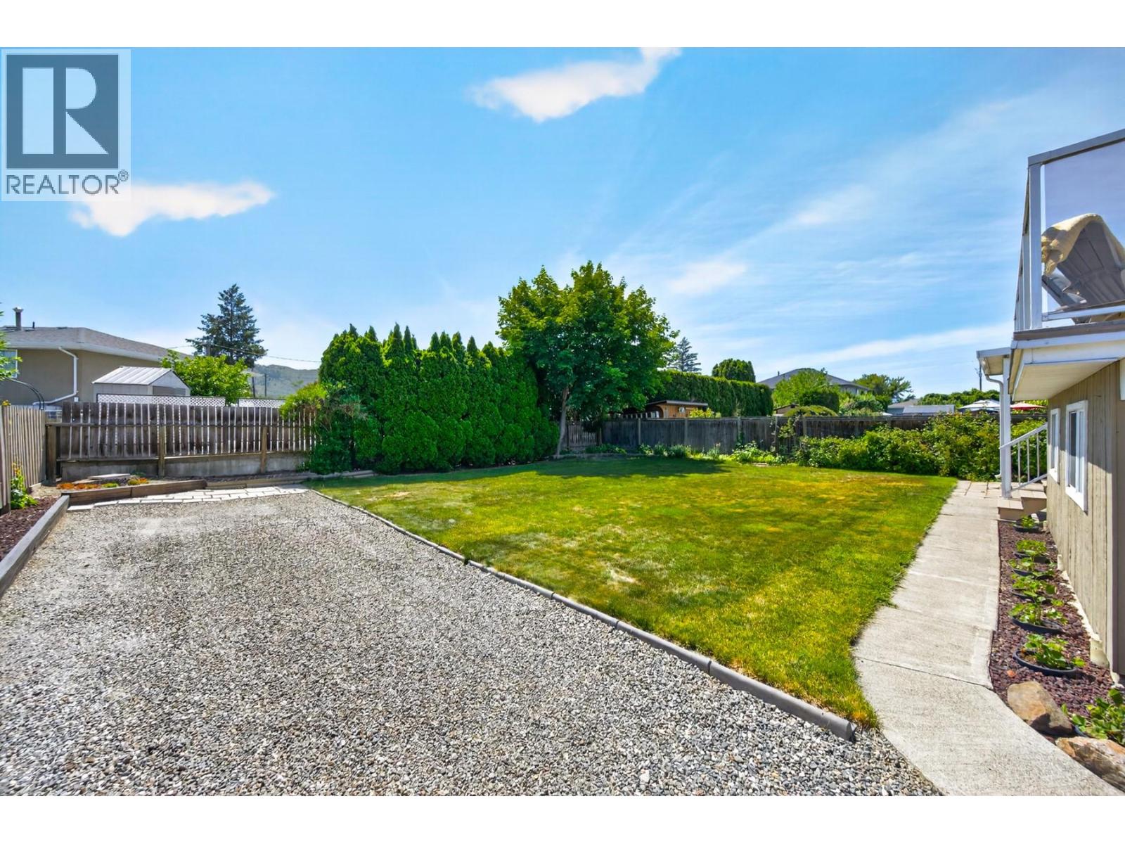2551 Parkcrest Avenue, Kamloops, British Columbia  V2B 4Y4 - Photo 45 - 10389606