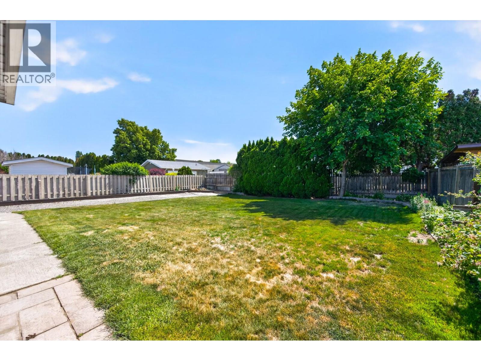 2551 Parkcrest Avenue, Kamloops, British Columbia  V2B 4Y4 - Photo 46 - 10389606