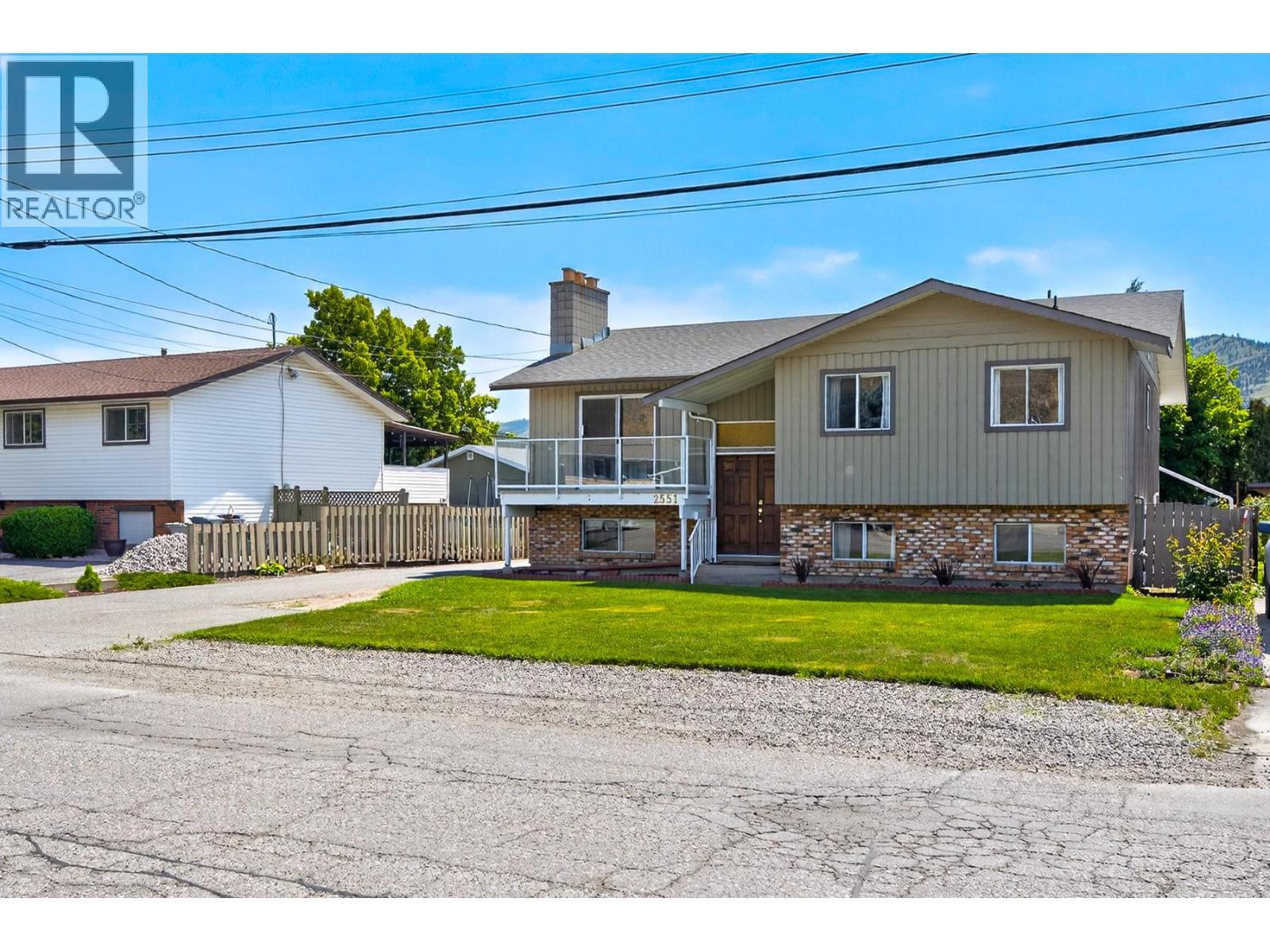 2551 Parkcrest Avenue, Kamloops, British Columbia  V2B 4Y4 - Photo 47 - 10389606
