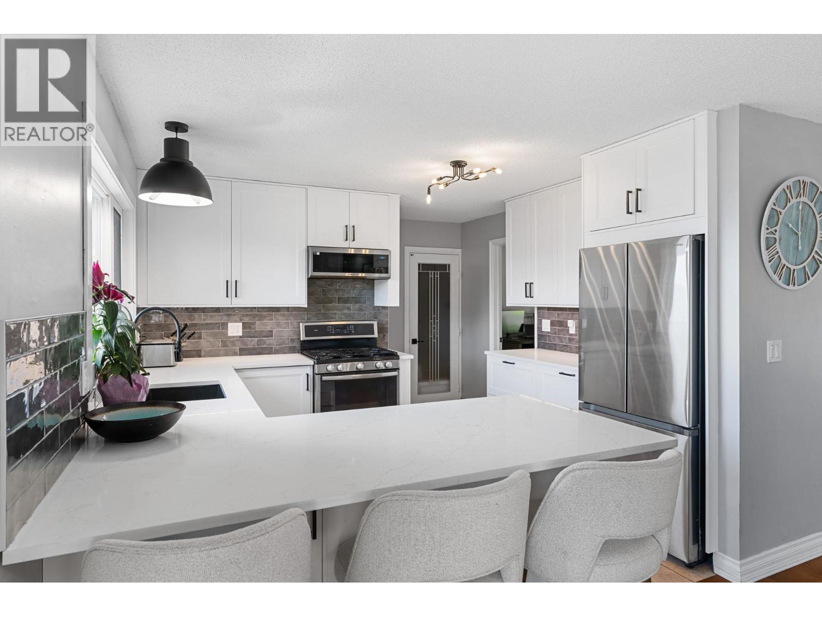 1659 Scott Crescent, Kelowna, British Columbia  V1Z 2Y2 - Photo 8 - 10389765