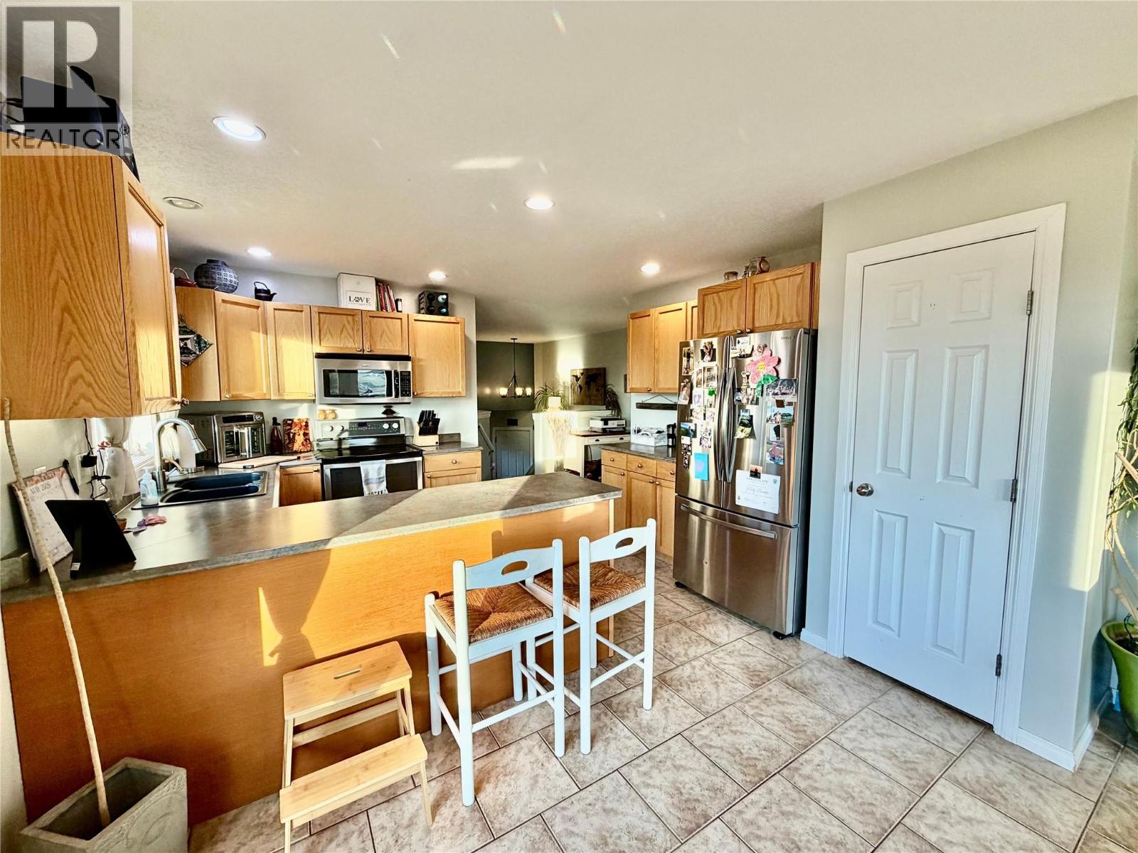 9005 19 Street, Dawson Creek, British Columbia  V1G 4E3 - Photo 5 - 10389643