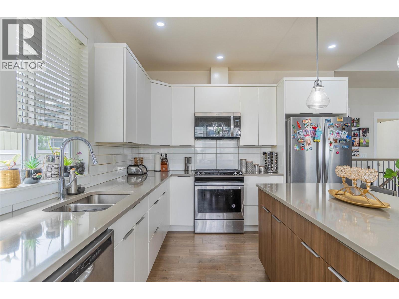 1896 Qu'appelle Boulevard, Kamloops, British Columbia  V2E 0C7 - Photo 6 - 10389002