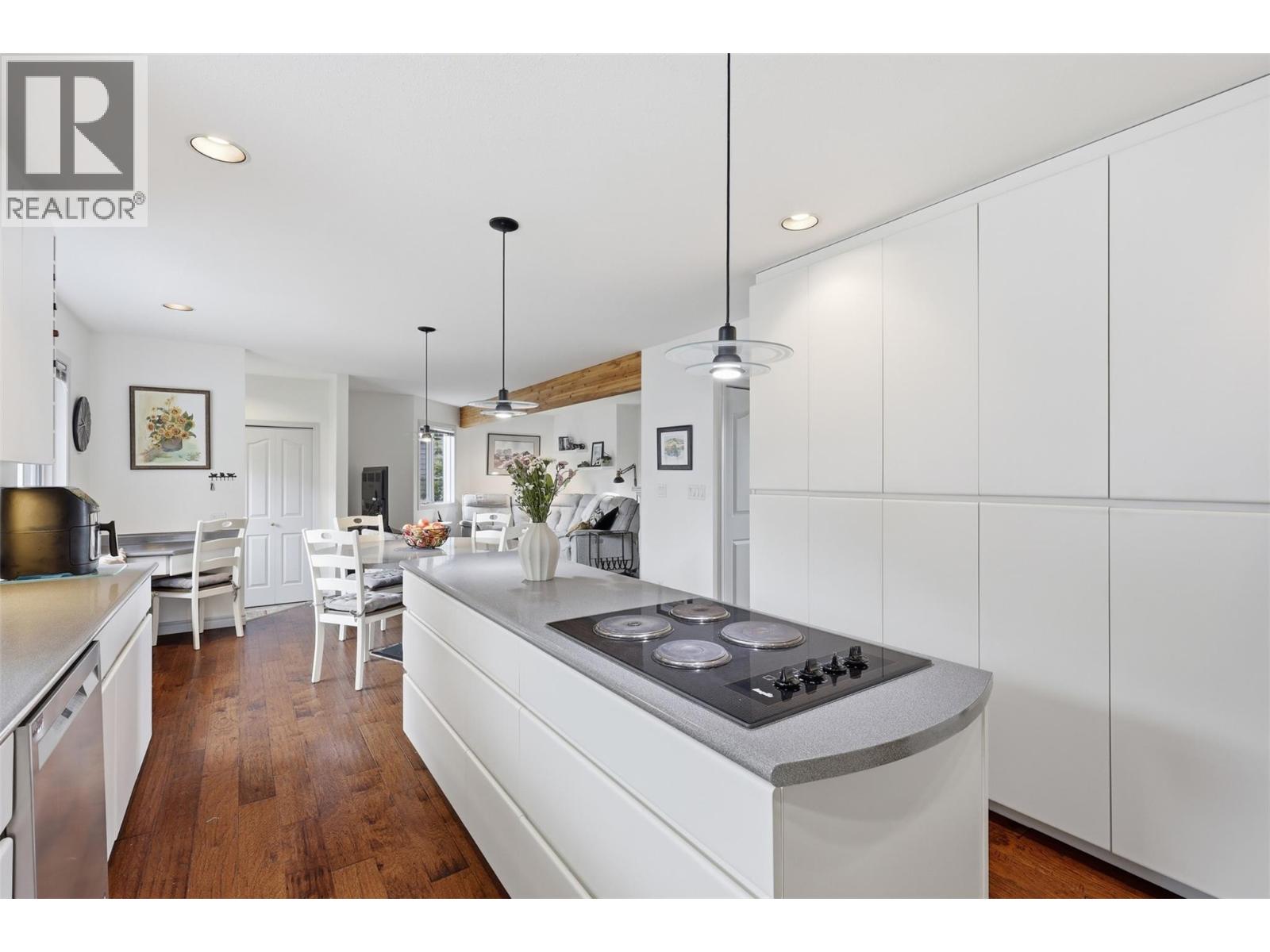 611 Robson Drive, Kamloops, British Columbia  V2E 2B4 - Photo 17 - 10386551