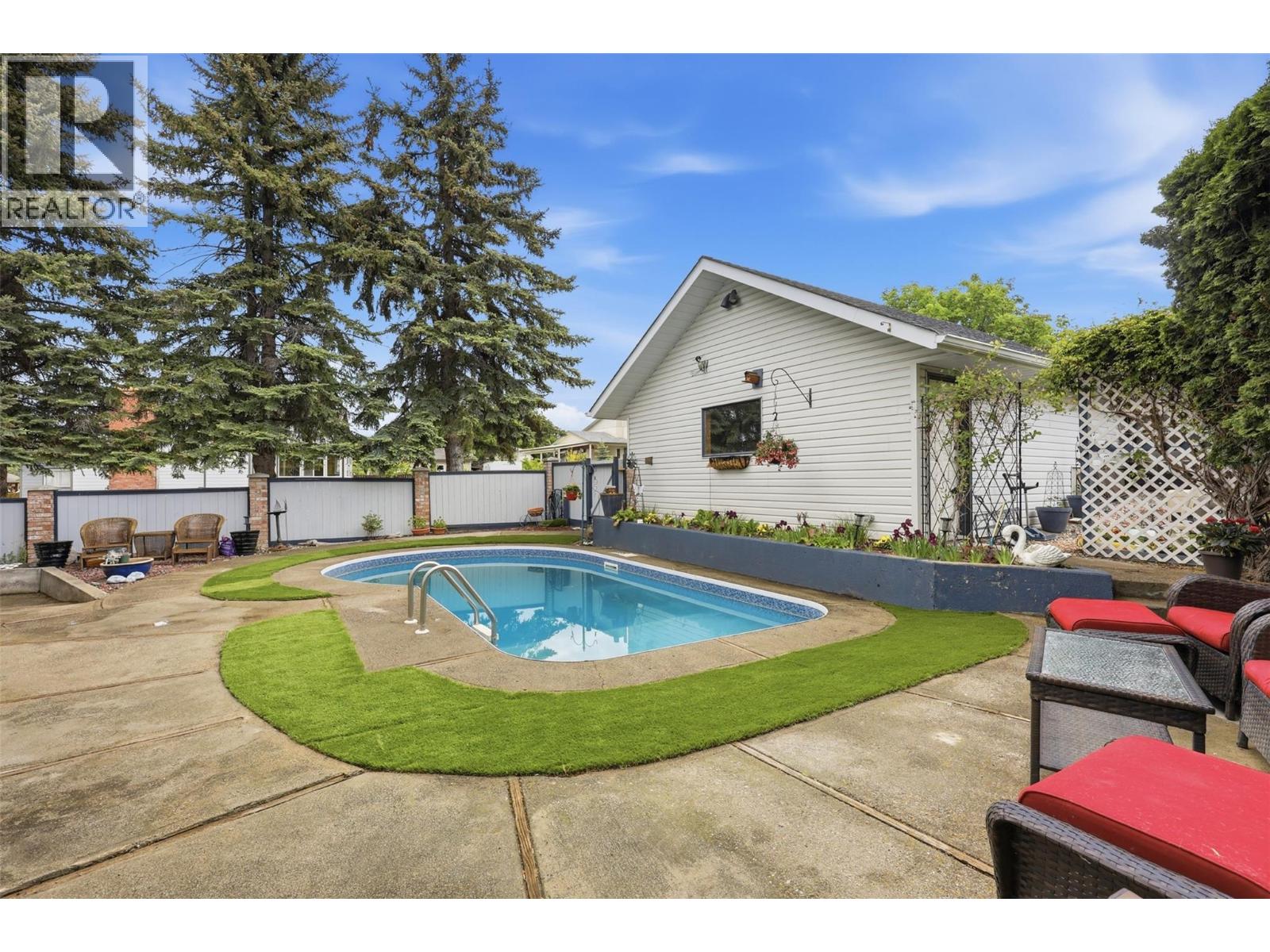 611 Robson Drive, Kamloops, British Columbia  V2E 2B4 - Photo 24 - 10386551