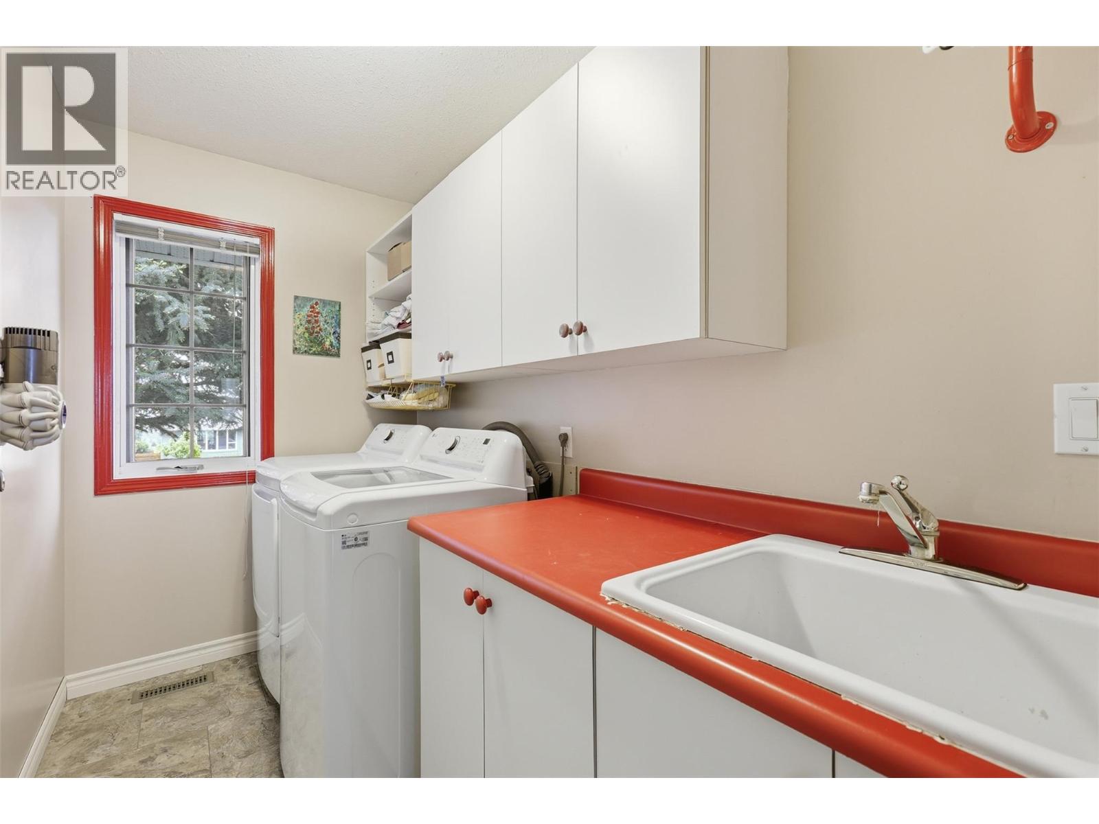 611 Robson Drive, Kamloops, British Columbia  V2E 2B4 - Photo 33 - 10386551