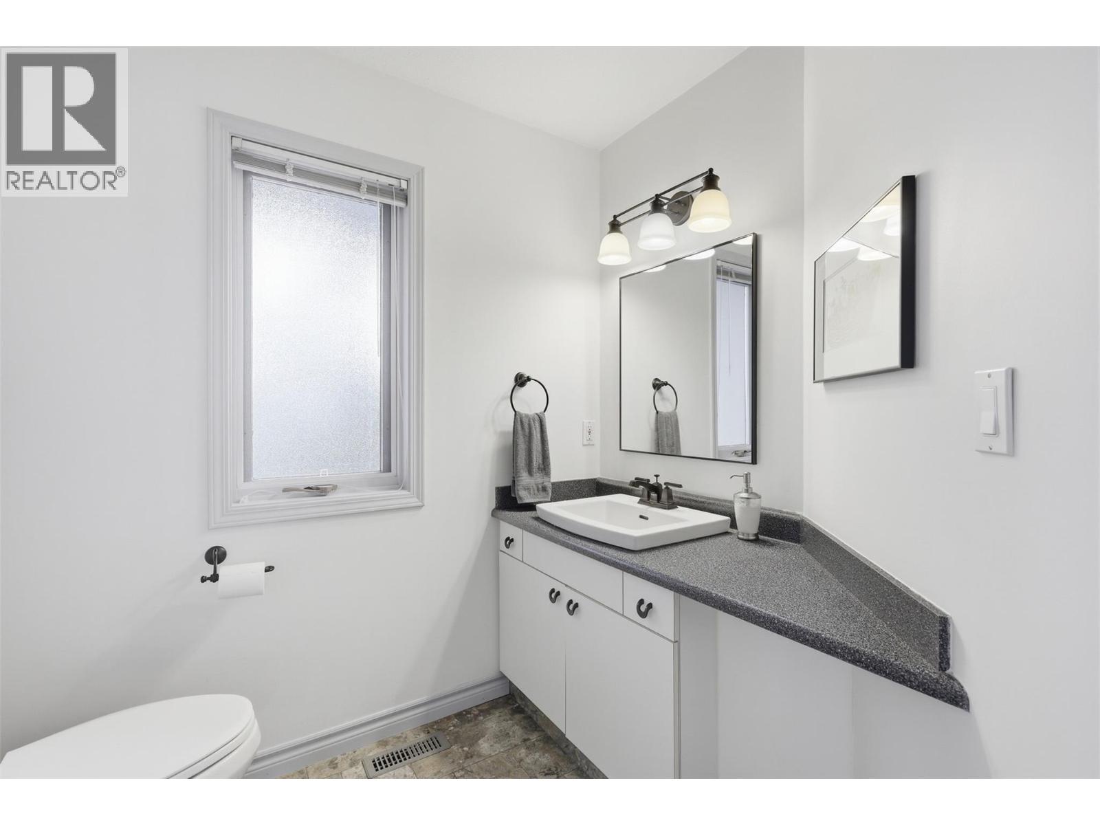 611 Robson Drive, Kamloops, British Columbia  V2E 2B4 - Photo 34 - 10386551
