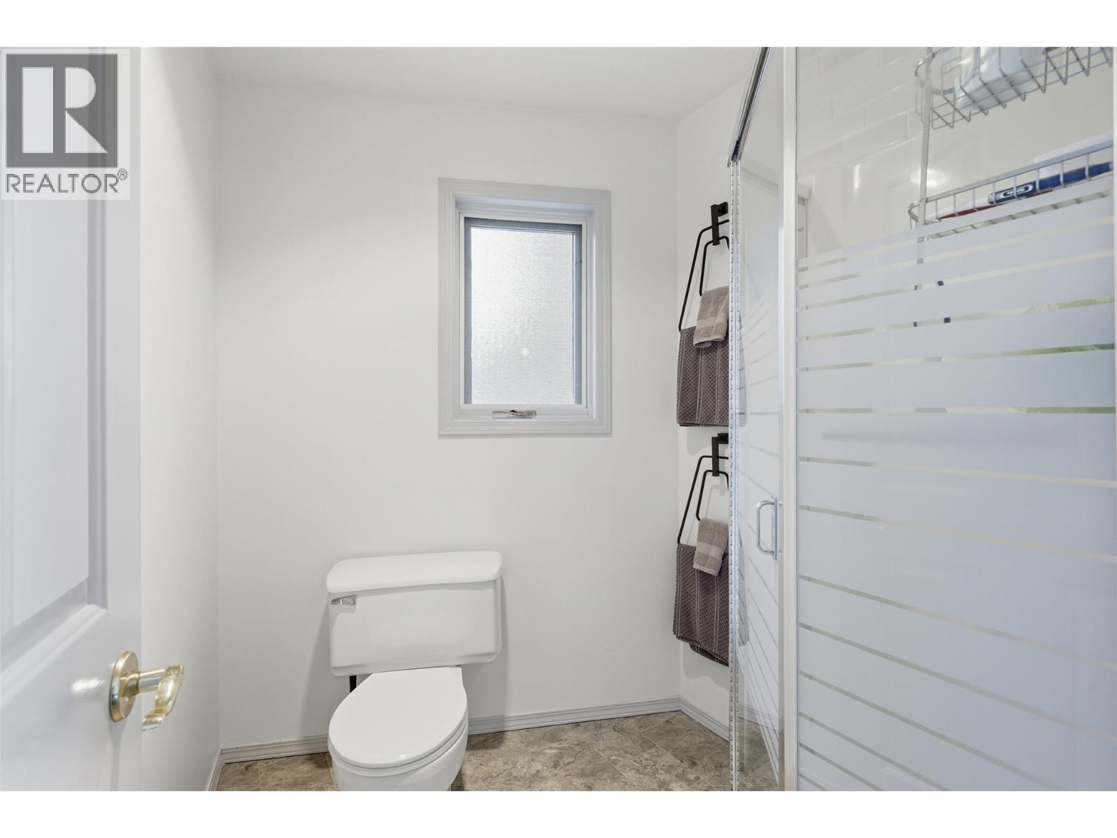 611 Robson Drive, Kamloops, British Columbia  V2E 2B4 - Photo 44 - 10386551