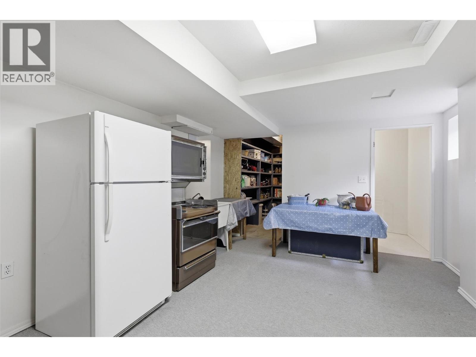 611 Robson Drive, Kamloops, British Columbia  V2E 2B4 - Photo 63 - 10386551