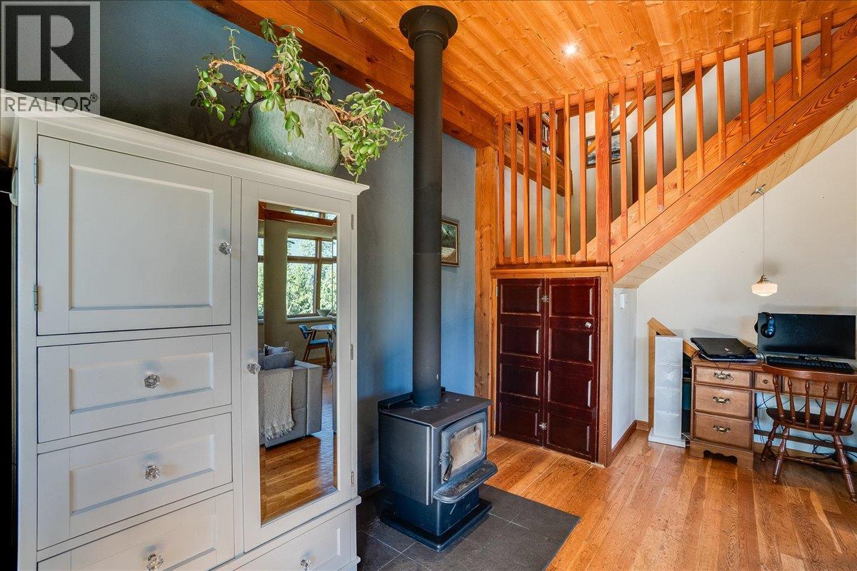 150 Suncrest Road, Pass Creek, British Columbia  V1N 4T5 - Photo 22 - 10389604