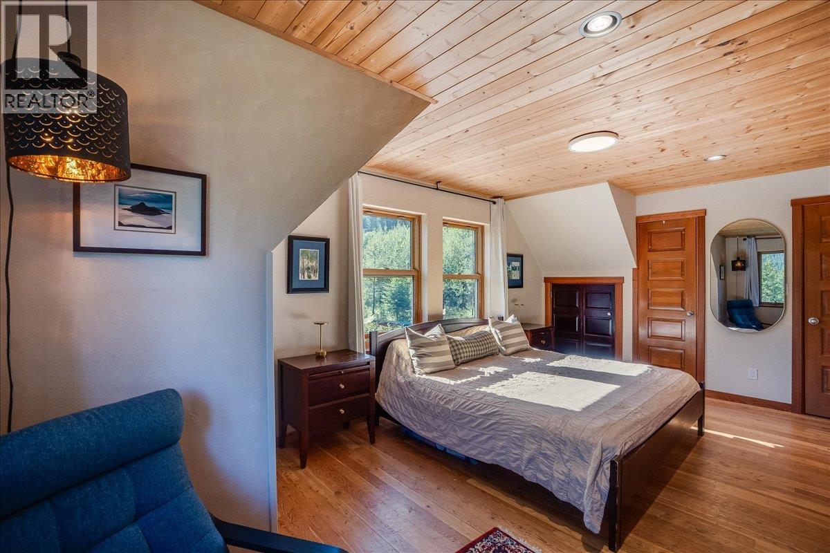 150 Suncrest Road, Pass Creek, British Columbia  V1N 4T5 - Photo 24 - 10389604
