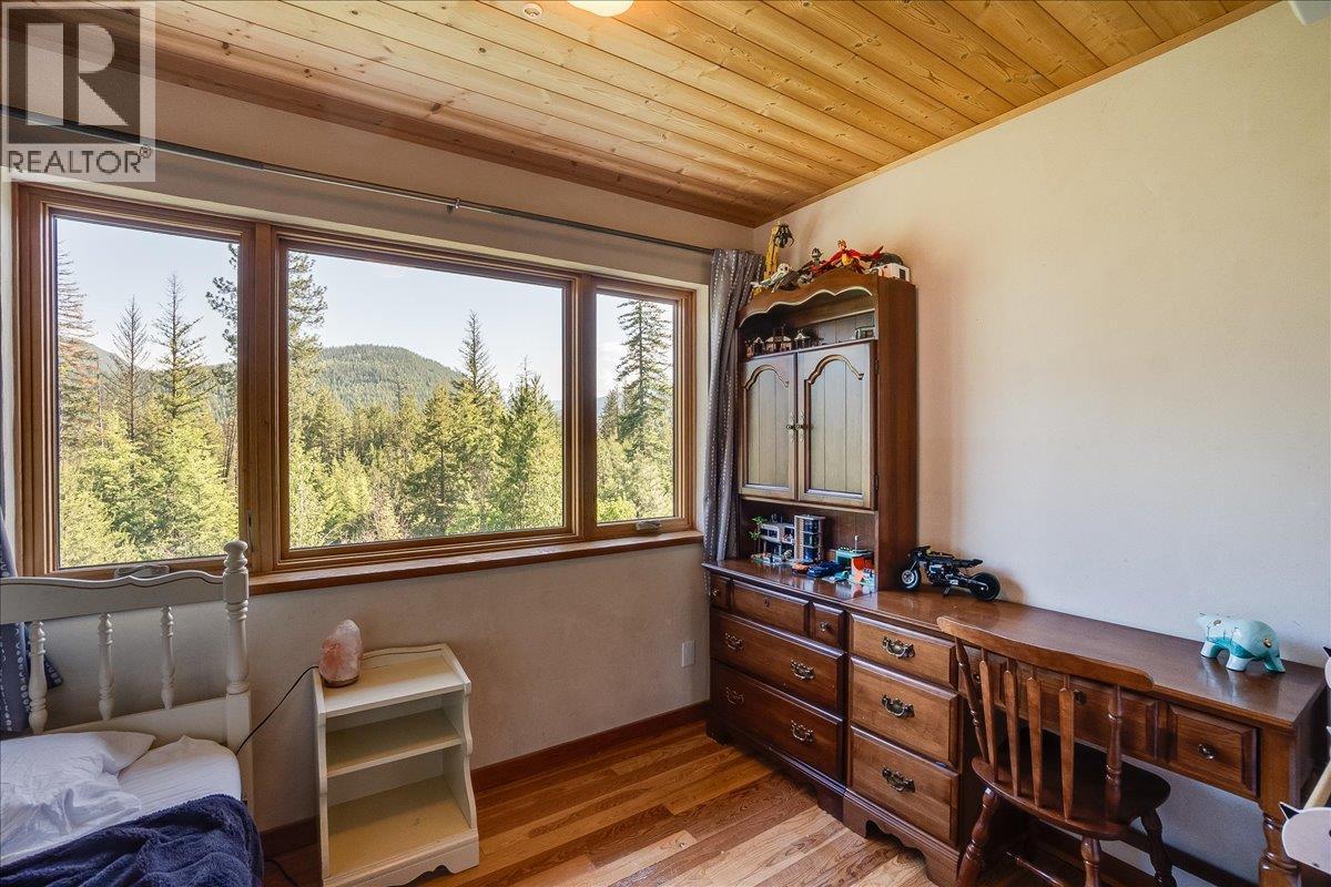 150 Suncrest Road, Pass Creek, British Columbia  V1N 4T5 - Photo 29 - 10389604