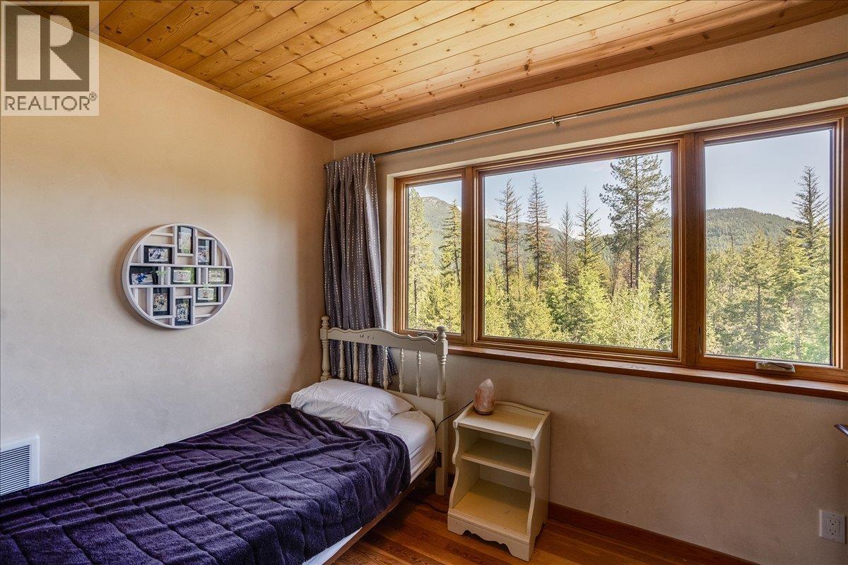 150 Suncrest Road, Pass Creek, British Columbia  V1N 4T5 - Photo 31 - 10389604