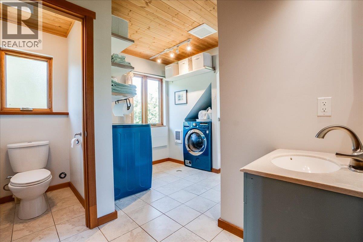 150 Suncrest Road, Pass Creek, British Columbia  V1N 4T5 - Photo 34 - 10389604