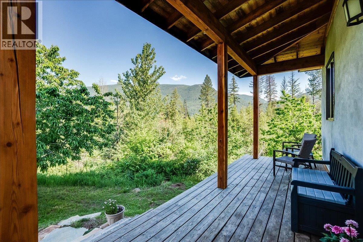 150 Suncrest Road, Pass Creek, British Columbia  V1N 4T5 - Photo 38 - 10389604