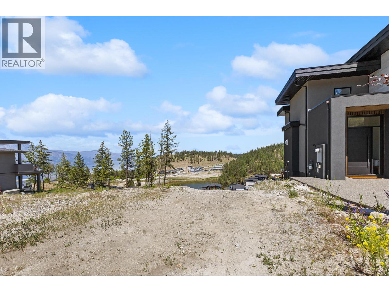 3183 Hilltown Drive, Kelowna, British Columbia  V1V 2R1 - Photo 4 - 10389781