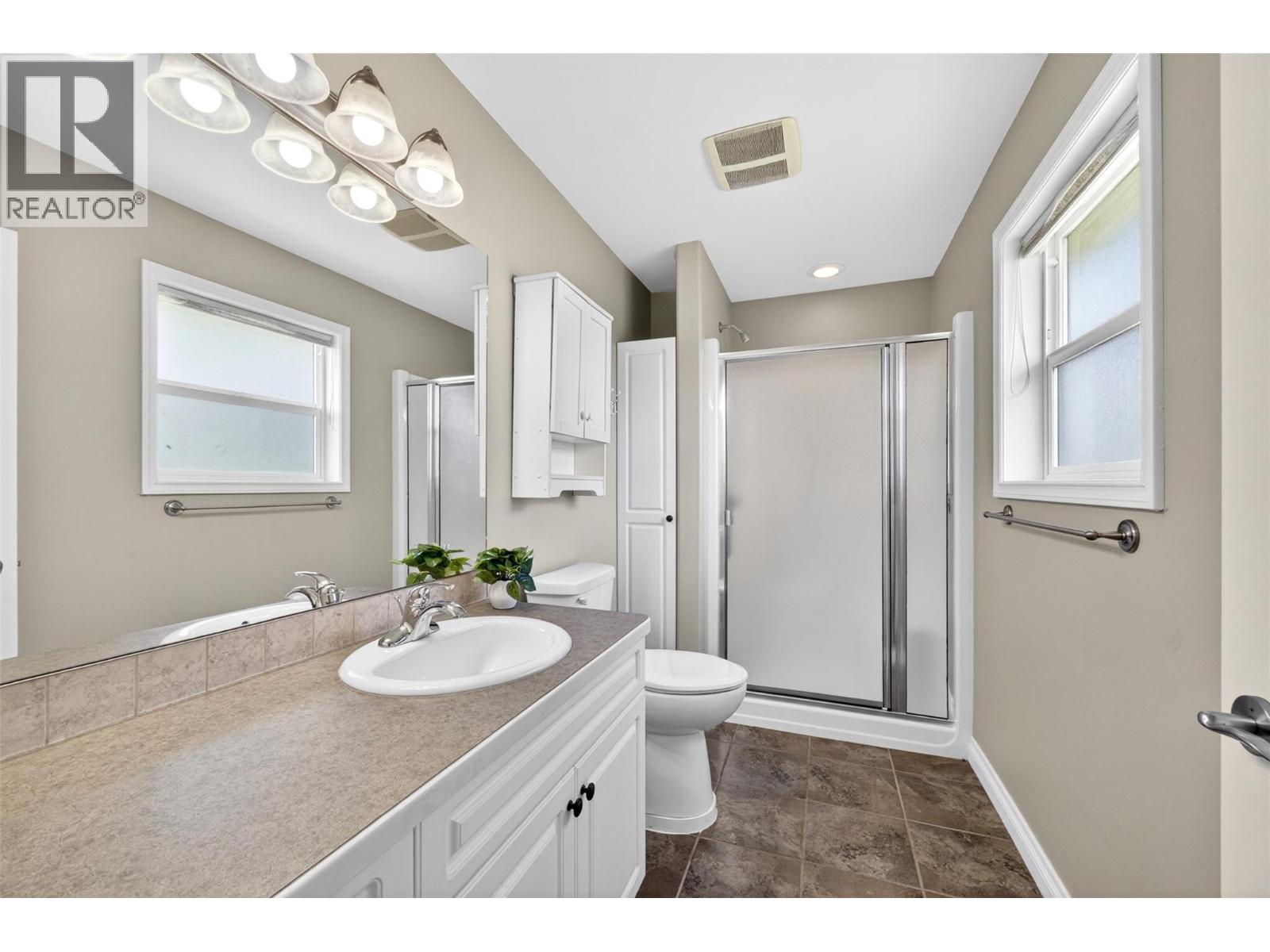 1231 10 Street Sw Unit# 5, Salmon Arm, British Columbia  V1E 0A5 - Photo 10 - 10389510