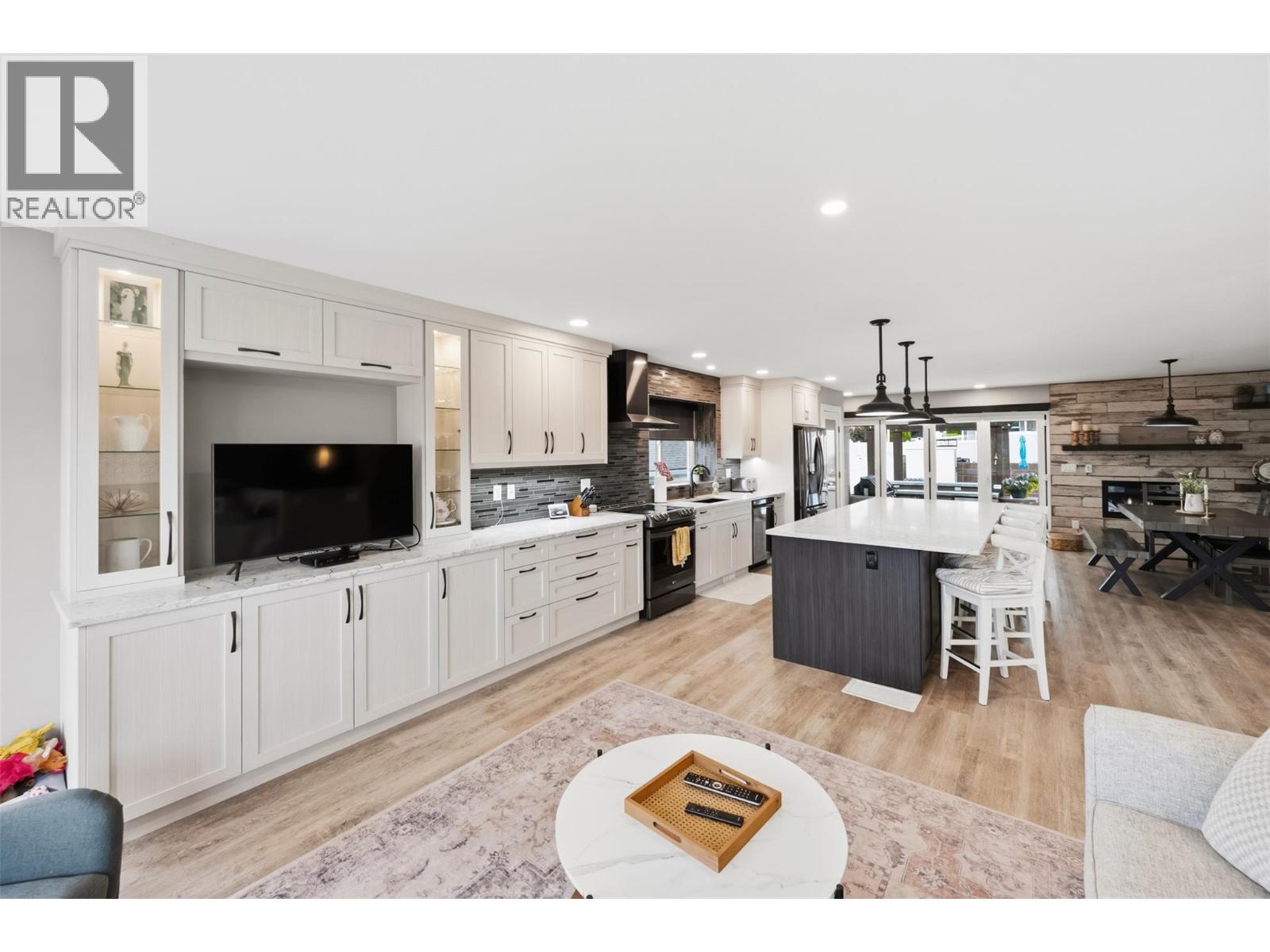 12104 Golf Course Drive, Osoyoos, British Columbia  V0H 1V4 - Photo 12 - 10388857