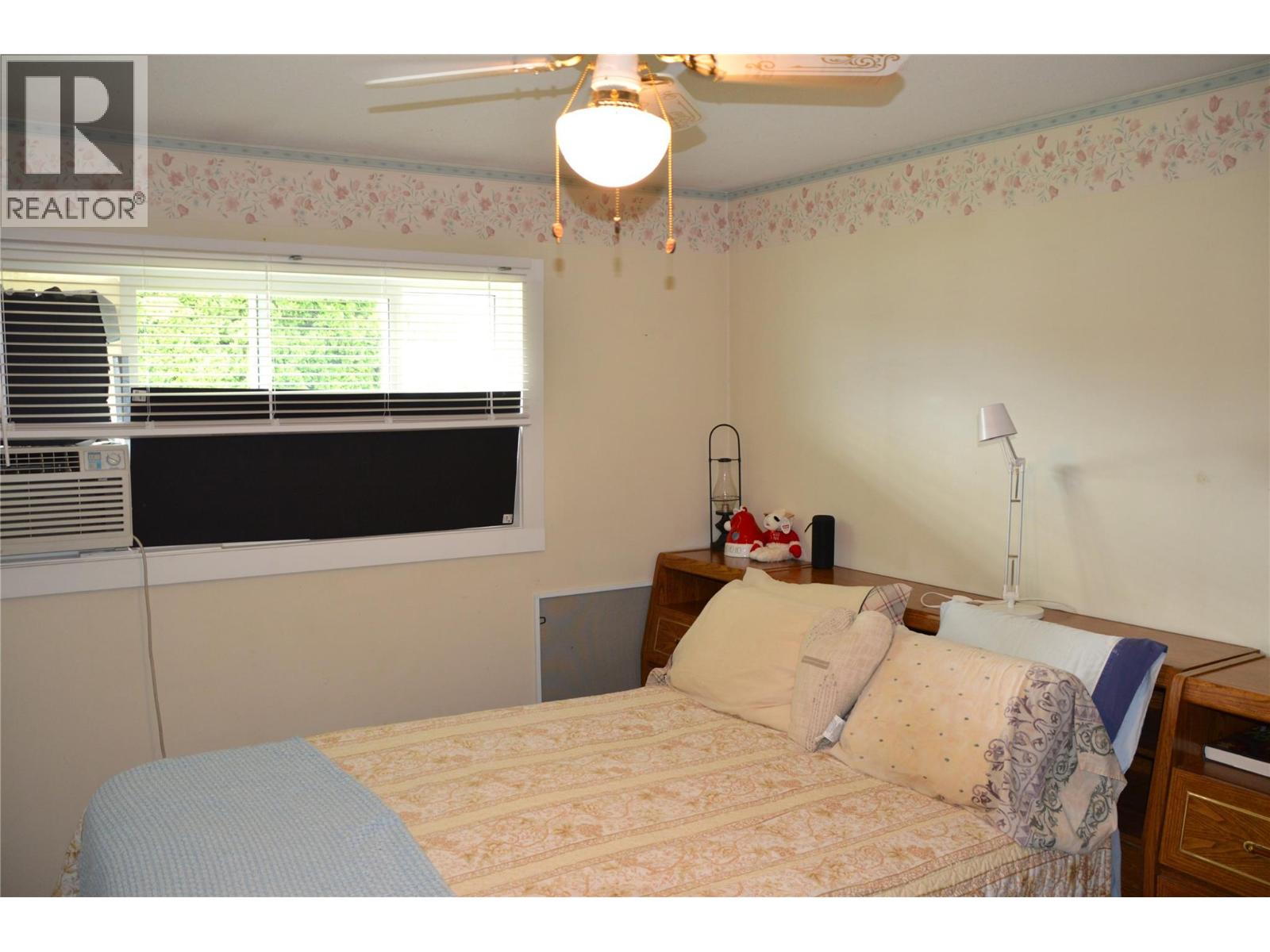 1962 Parkcrest Avenue, Kamloops, British Columbia  V2B 4X4 - Photo 12 - 10389778