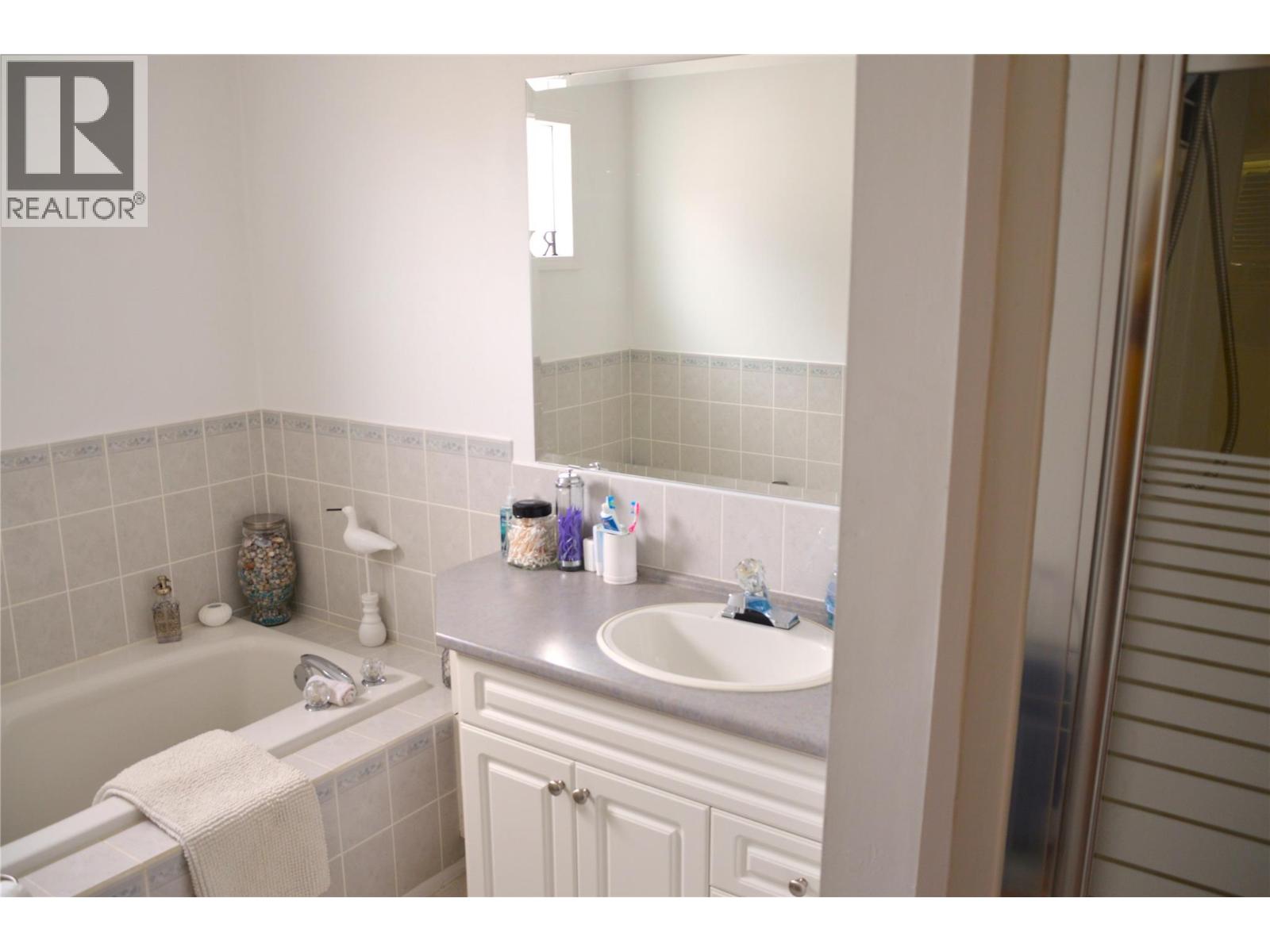 1962 Parkcrest Avenue, Kamloops, British Columbia  V2B 4X4 - Photo 13 - 10389778