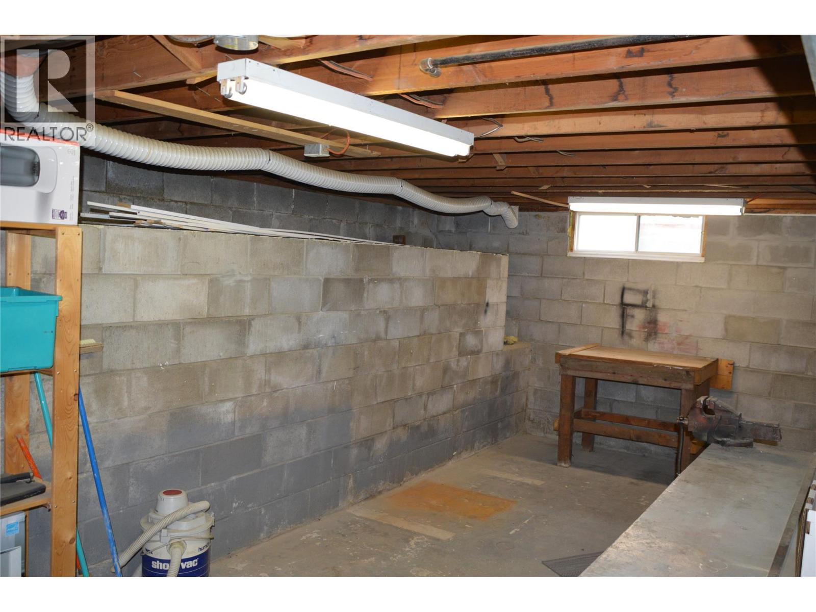 1962 Parkcrest Avenue, Kamloops, British Columbia  V2B 4X4 - Photo 35 - 10389778