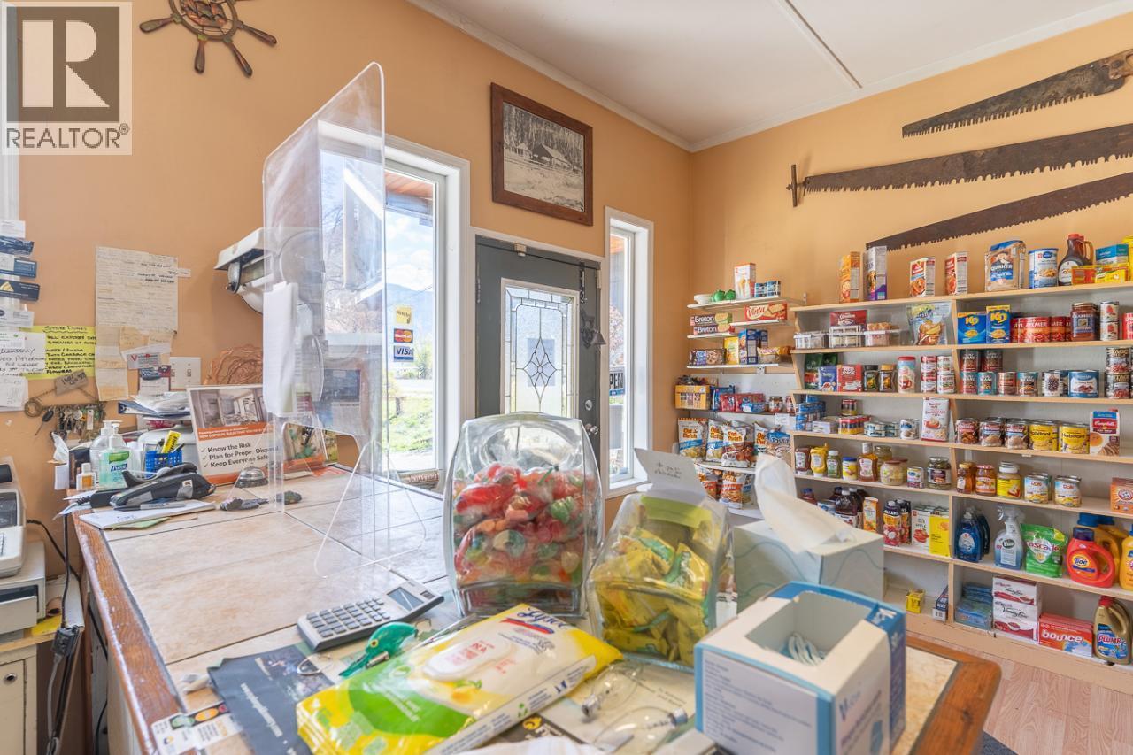 3705 Riverview Avenue, Ashcroft, British Columbia  V0K 2L0 - Photo 14 - 10389719