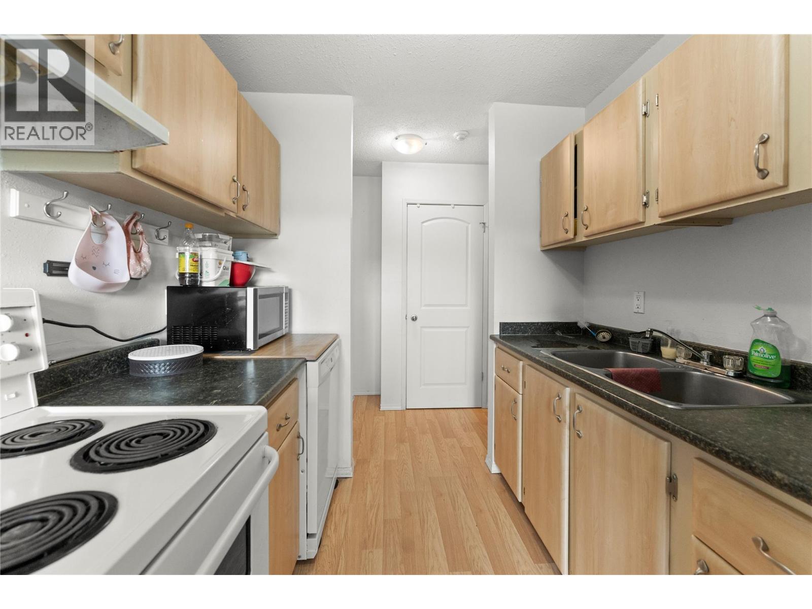 555 Dalgleish Drive Unit# 412, Kamloops, British Columbia  V2C 6C7 - Photo 9 - 10388728