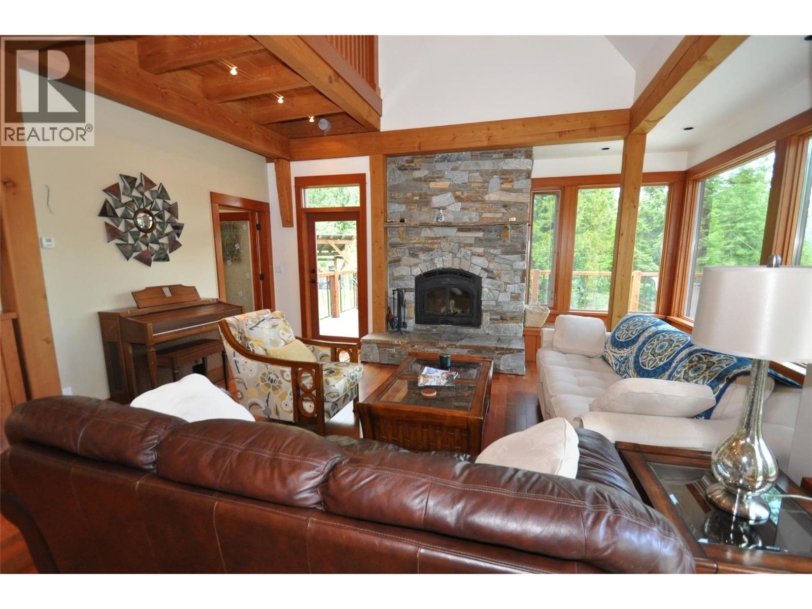 4515 Beasley West Road, Nelson, British Columbia  V0G 2G2 - Photo 16 - 10389634