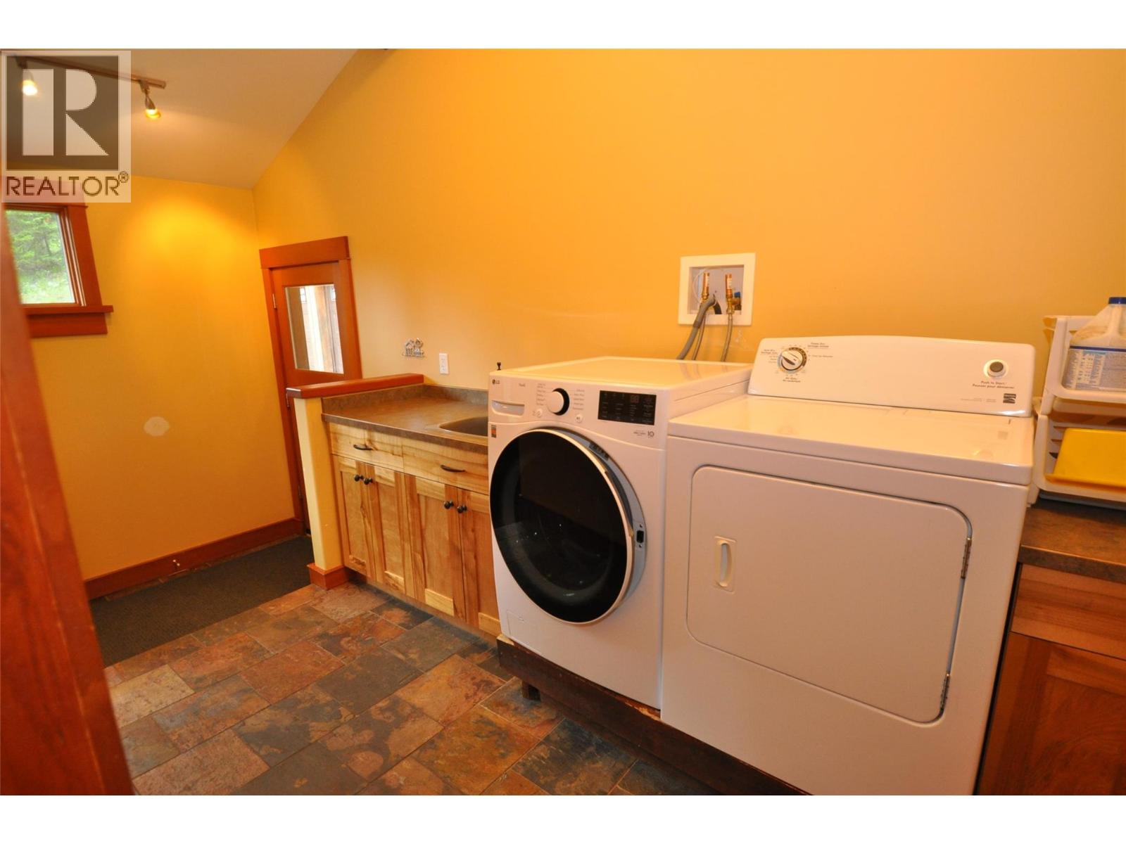 4515 Beasley West Road, Nelson, British Columbia  V0G 2G2 - Photo 34 - 10389634