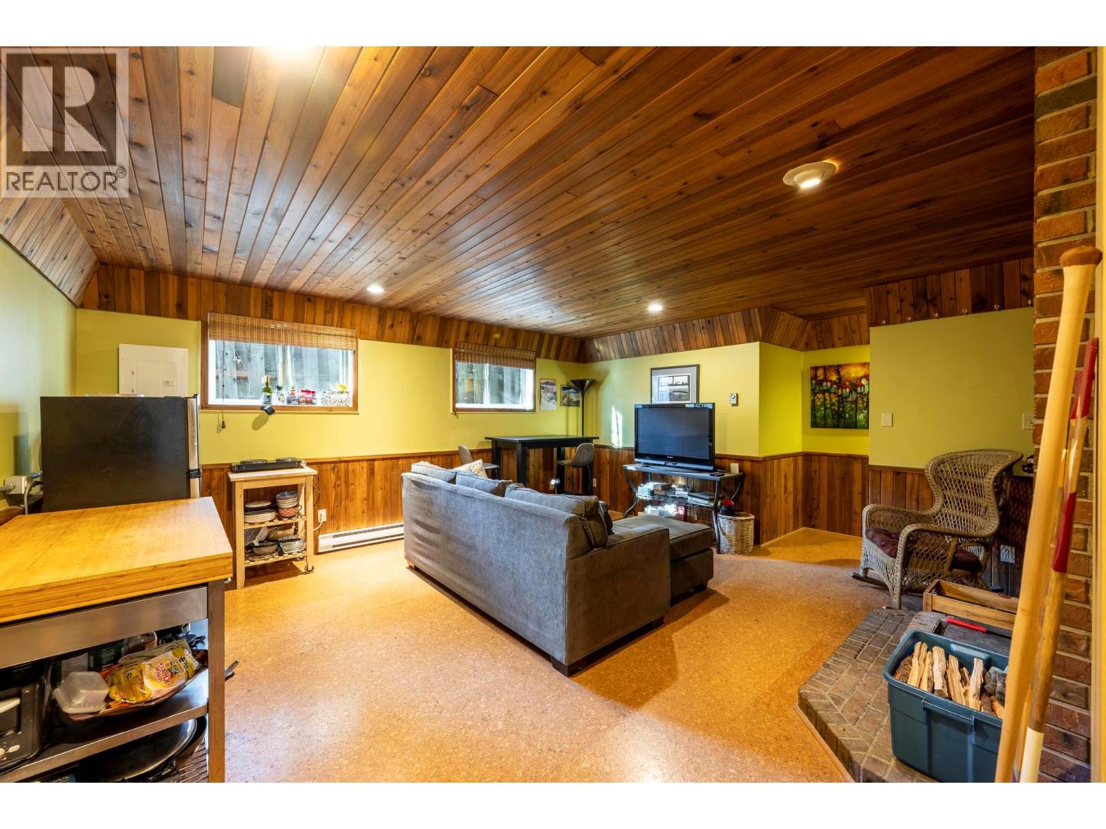 1306 Selkirk Drive, Golden, British Columbia  V0A 1H6 - Photo 13 - 10389580