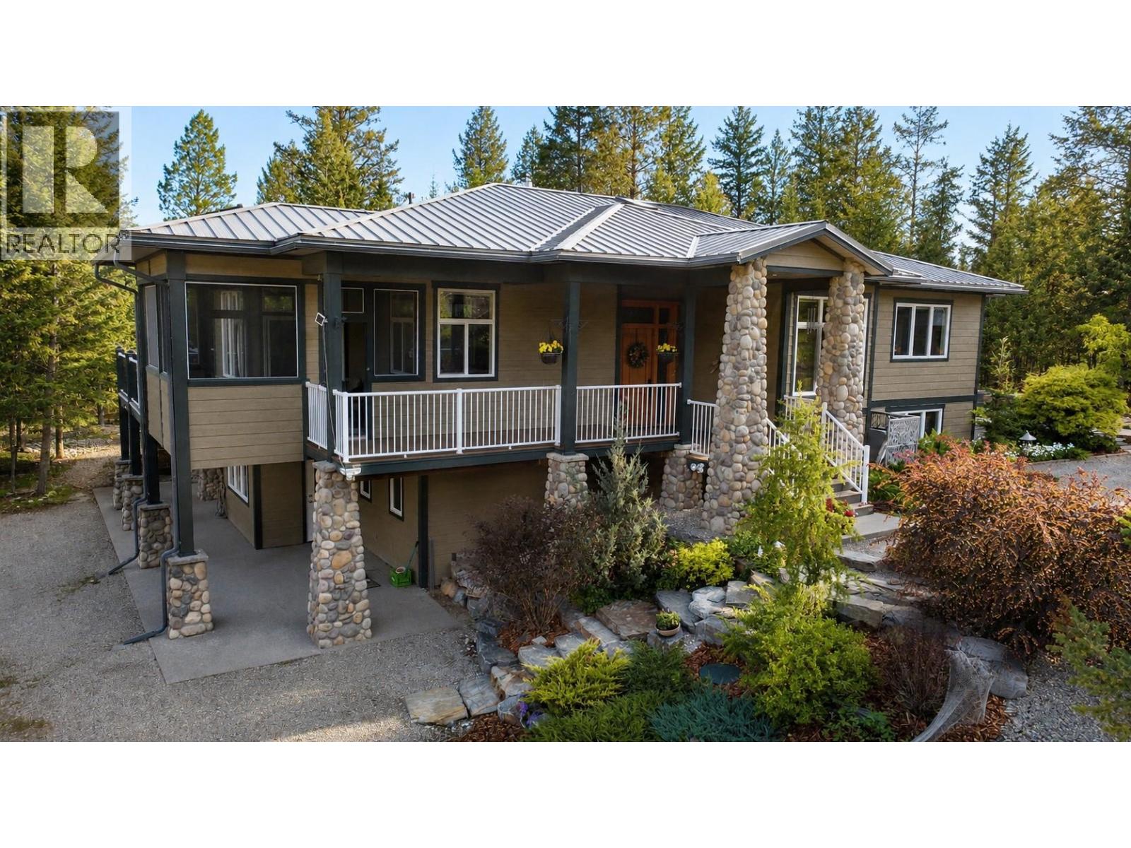 9395 Pinto Road, Invermere, British Columbia  V0A 1K2 - Photo 1 - 10389563