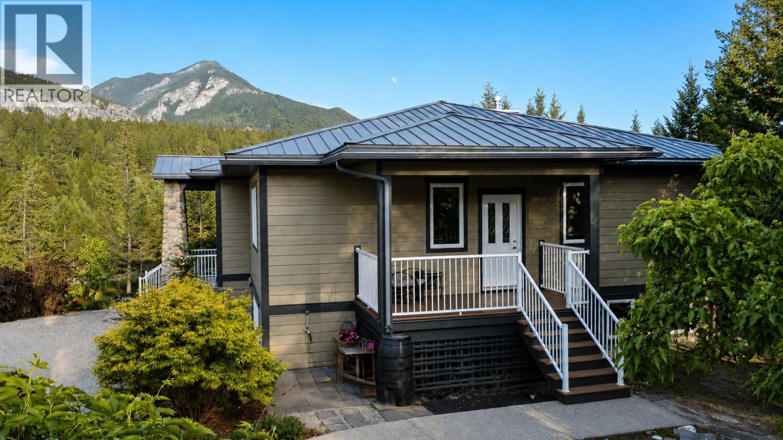 9395 Pinto Road, Invermere, British Columbia  V0A 1K2 - Photo 6 - 10389563