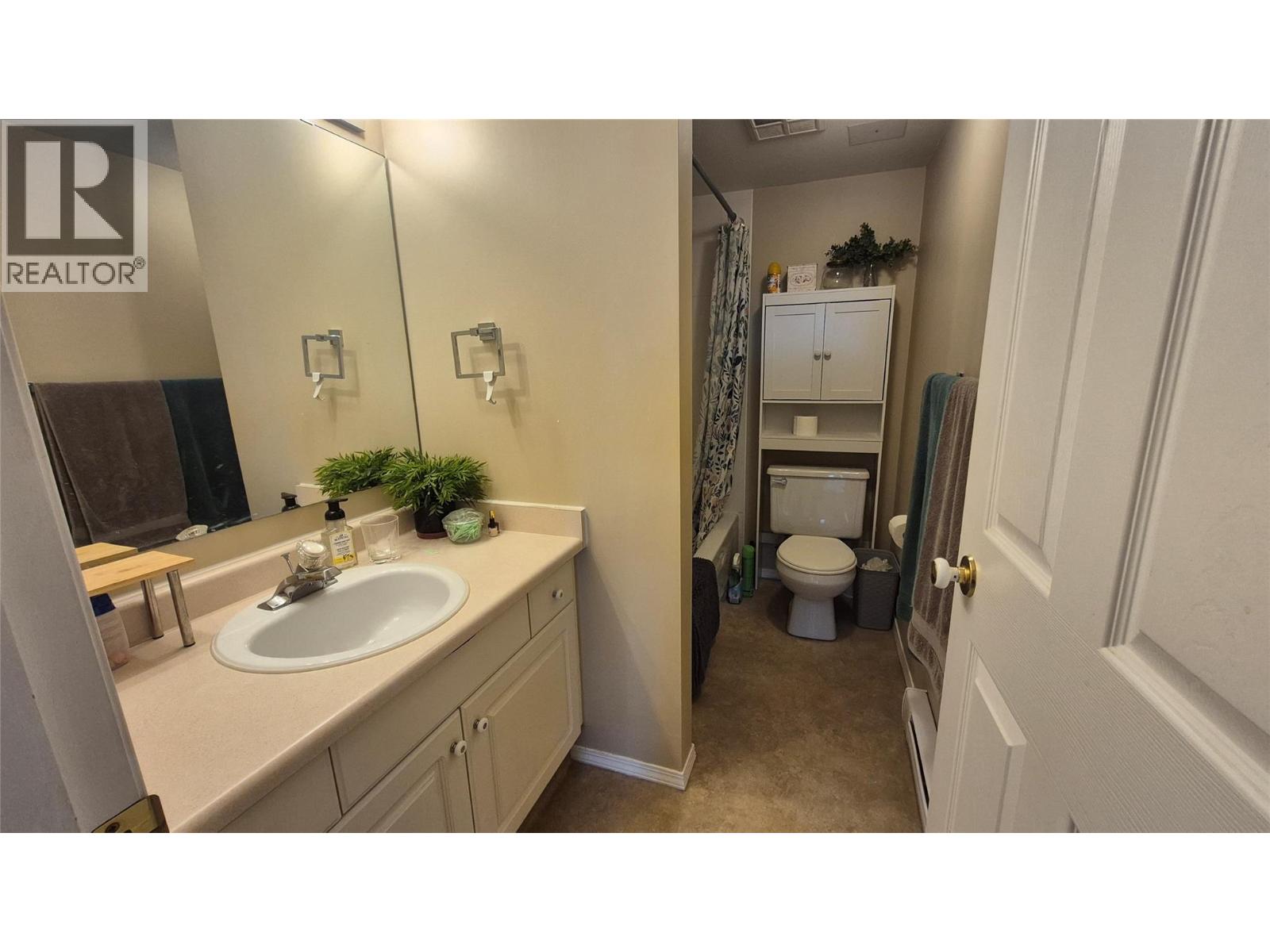 650 3 Street Sw Unit# 404, Salmon Arm, British Columbia  V1E 1P6 - Photo 14 - 10389845
