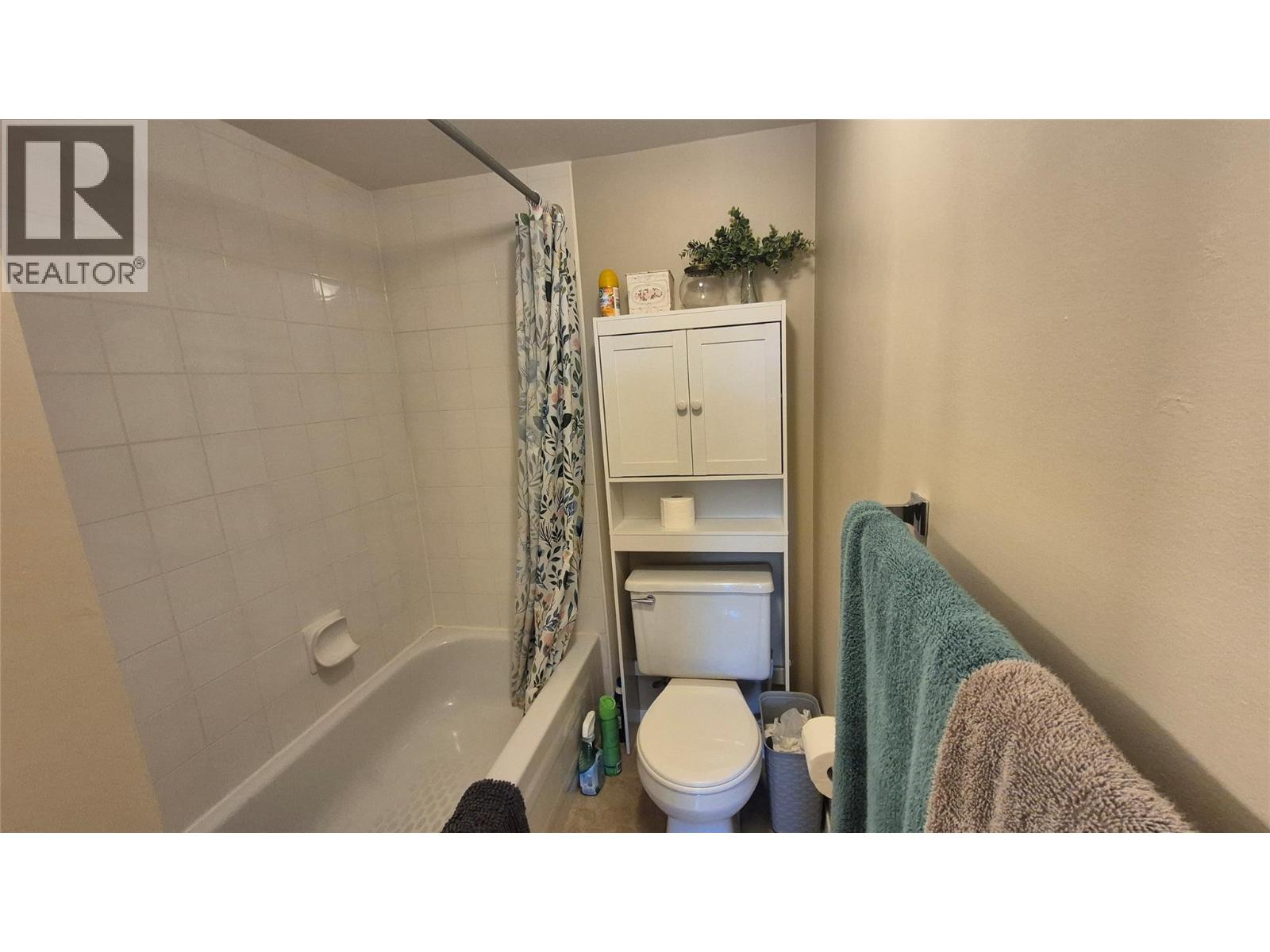 650 3 Street Sw Unit# 404, Salmon Arm, British Columbia  V1E 1P6 - Photo 15 - 10389845